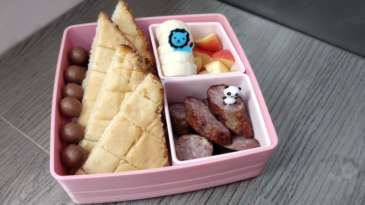 Take your bento box to the next level with 3 cute hot dog animals