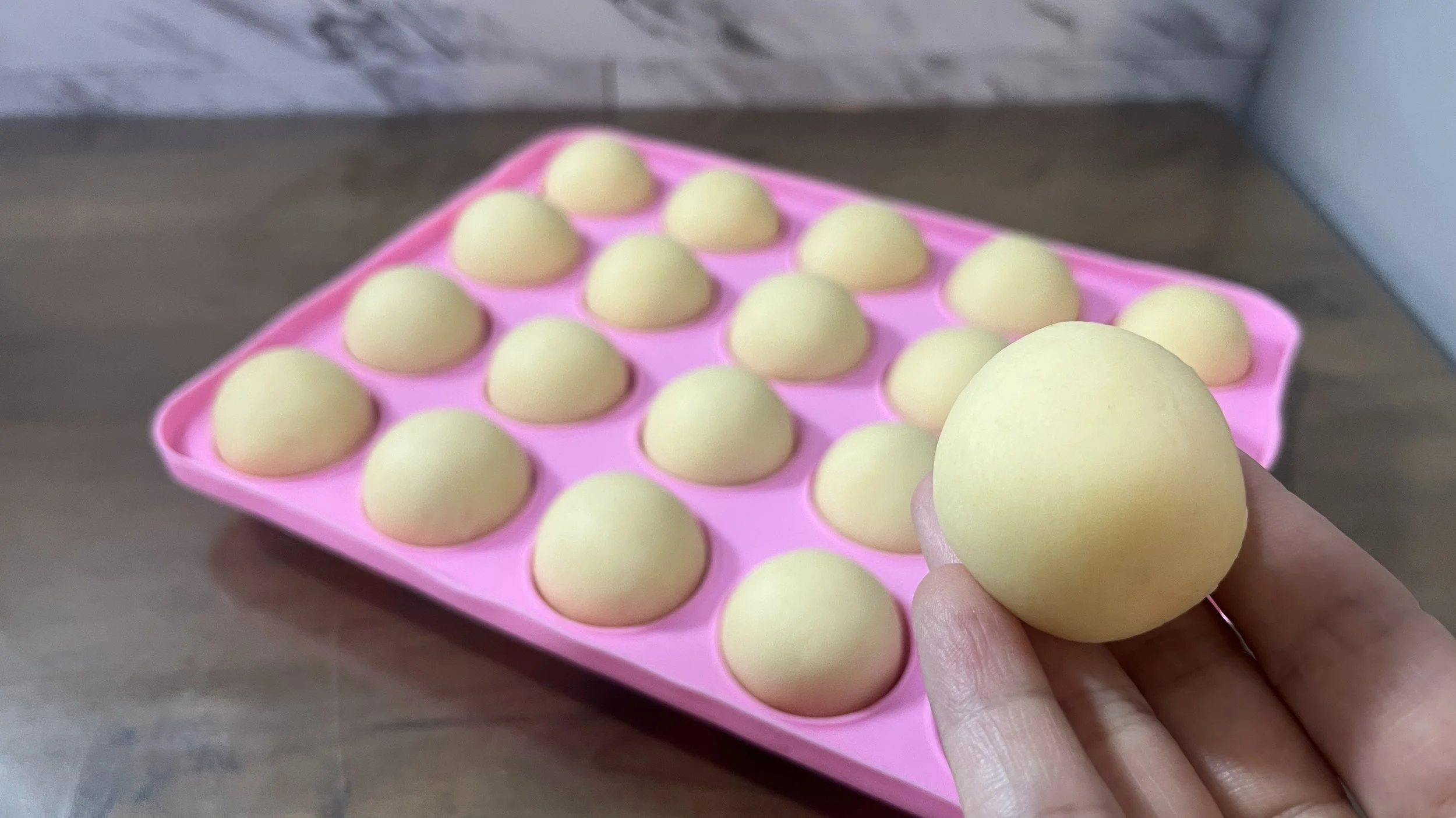 Easy Cake Pop Dough Using Cake Box Mix | Cake Pop Dough Without Frosting