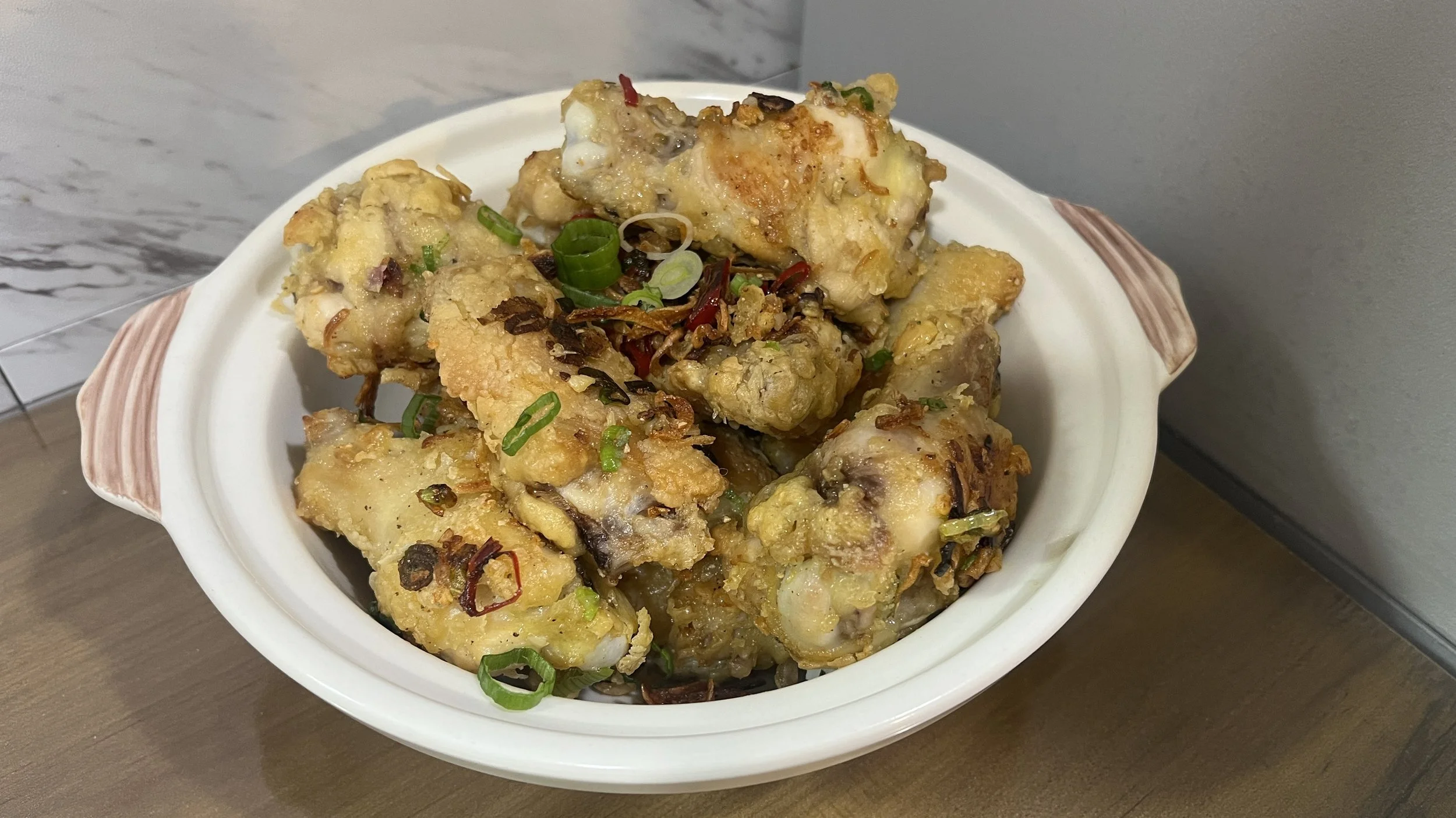 Crispy Salt and Pepper Wings Recipe 椒盐鸡翅 | Air Fryer Chicken Wings