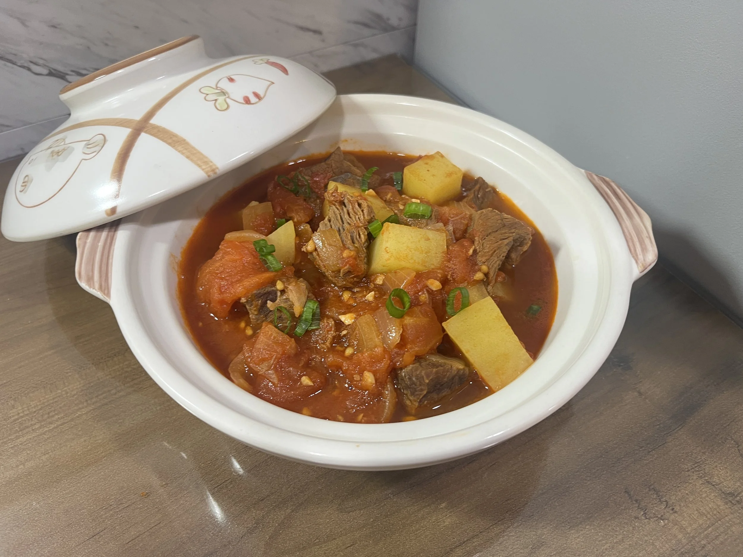 🍲 Chinese Tomato Beef Stew 番茄牛腩 | Comforting, Tangy, and Tender