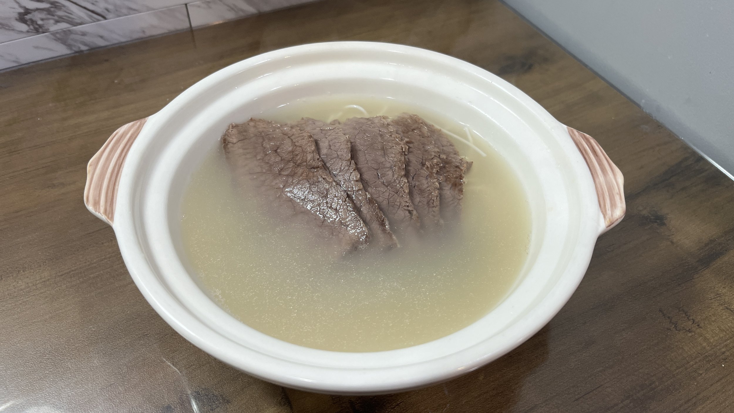 Korean Bone Broth Soup Seolleongtang 설렁탕 