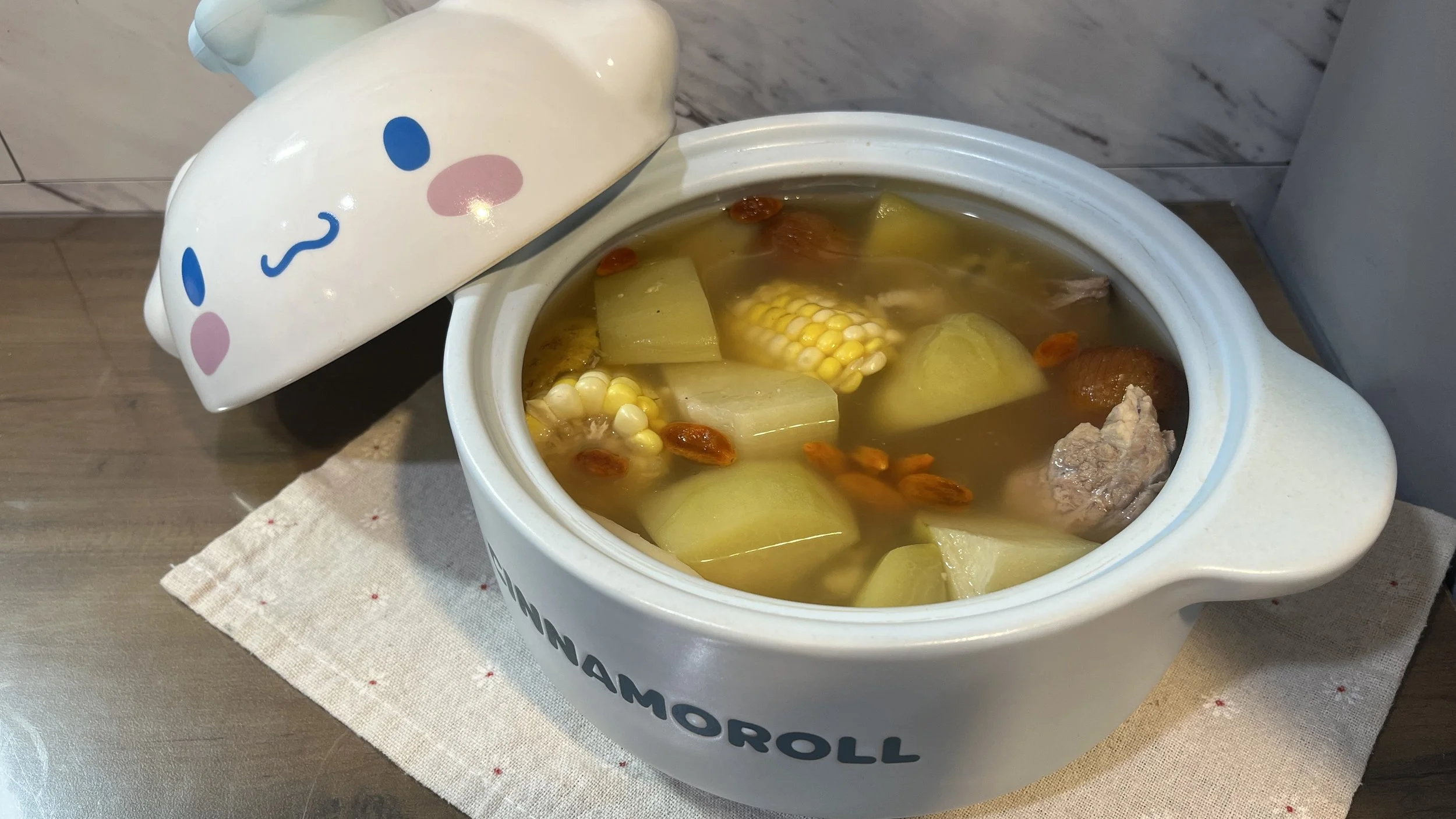 Chinese Chayote Corn Soup | 佛手瓜玉米汤 