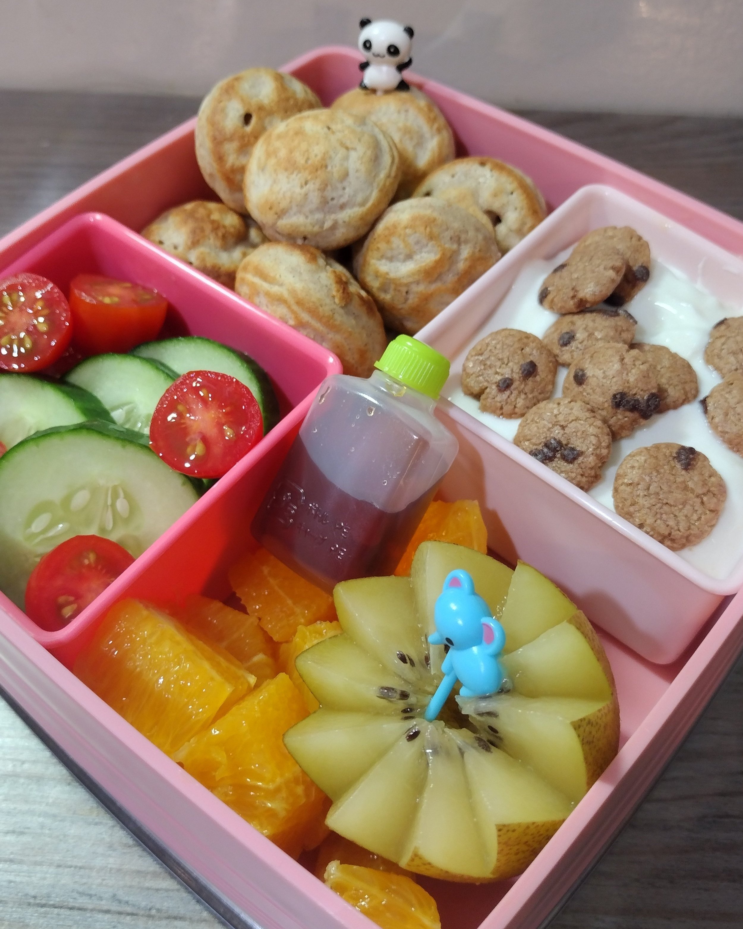 Mini Pancake Bento Box Lunch - Happy Veggie Kitchen