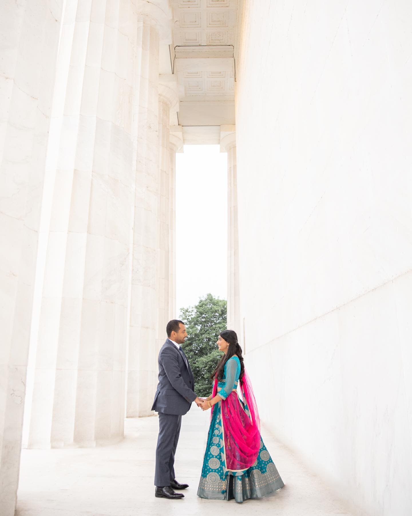 Introducing the artists behind the lens!! Shiji and Neethu are a husband and wife team based in Northern Virginia. Visit the link in bio or www.theblushinglotus.com to keep up with the latest.  #dcphotographers #dmvphotographers #followtheminnu #tiet