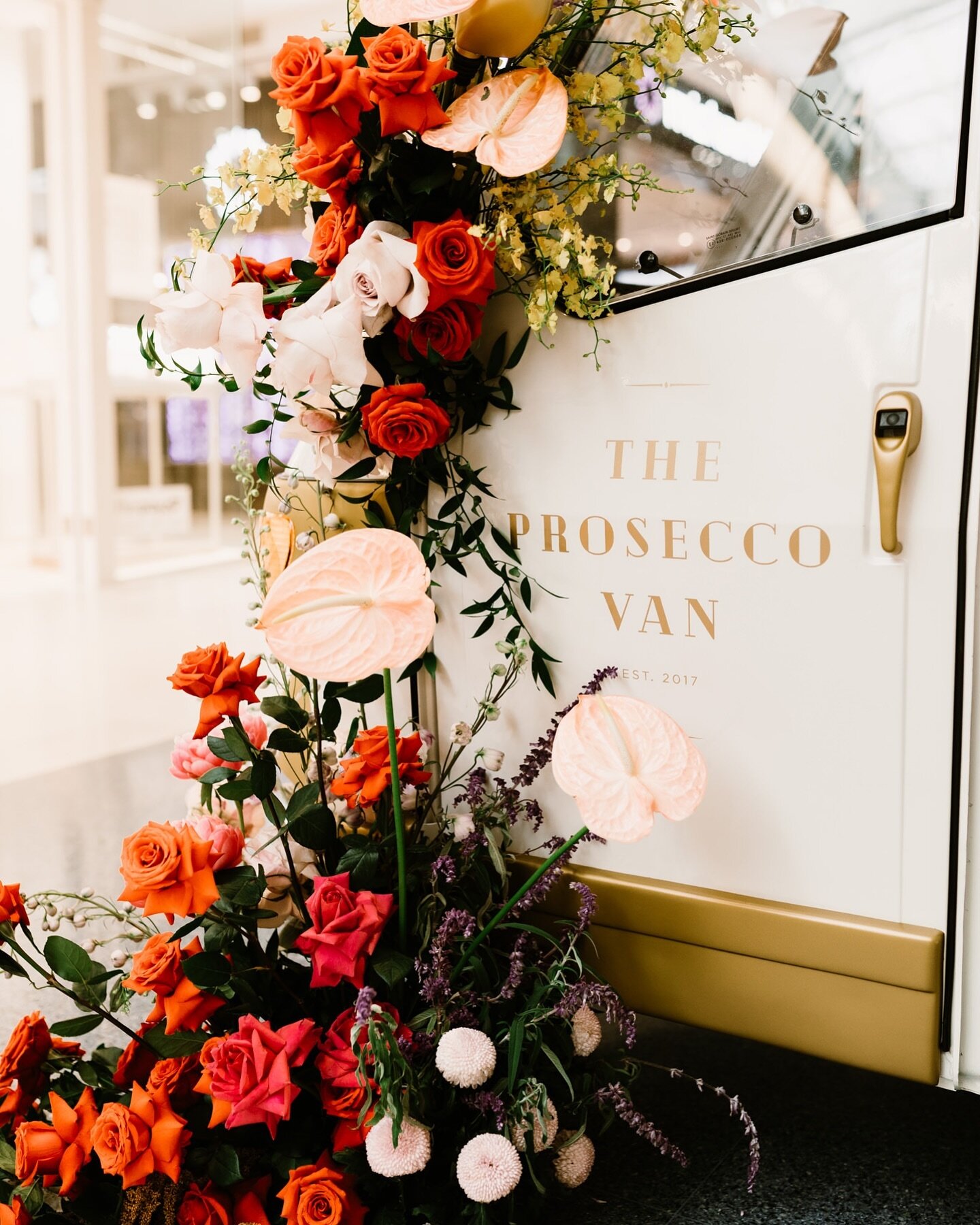 Happy Easter from our family to yours 🐇💕🥂

Wishing everyone a long weekend filled with lots of love, chocolate and Prosecco shared amongst family and friends!
.
.
.
.
.
.
.
.
#TheProseccoVan #Prosecco #Italian #Bubbles #TapWines #SparklingWine #Co