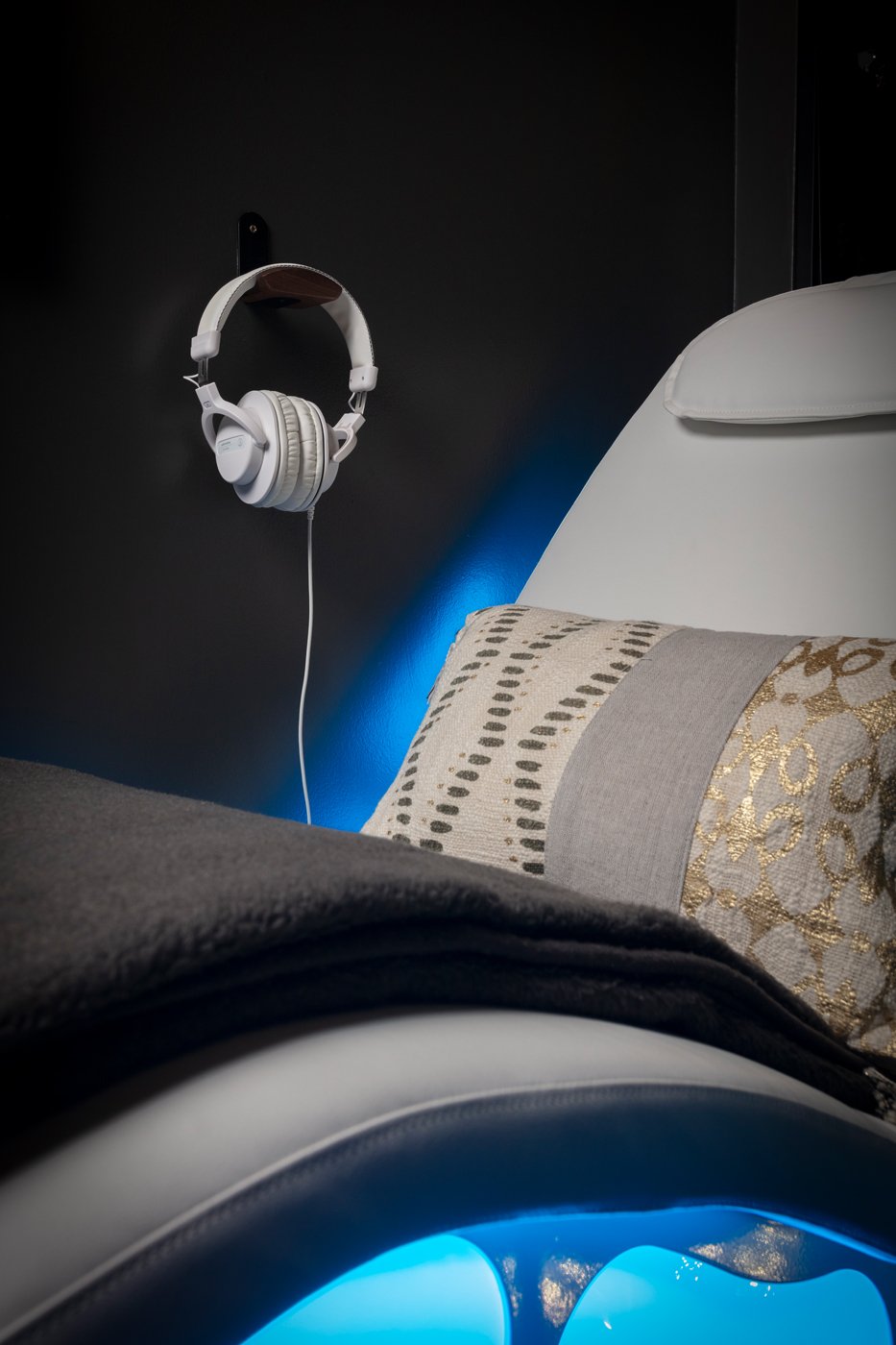 WEB_RES_Kimpton_Swell_Room_004.jpg