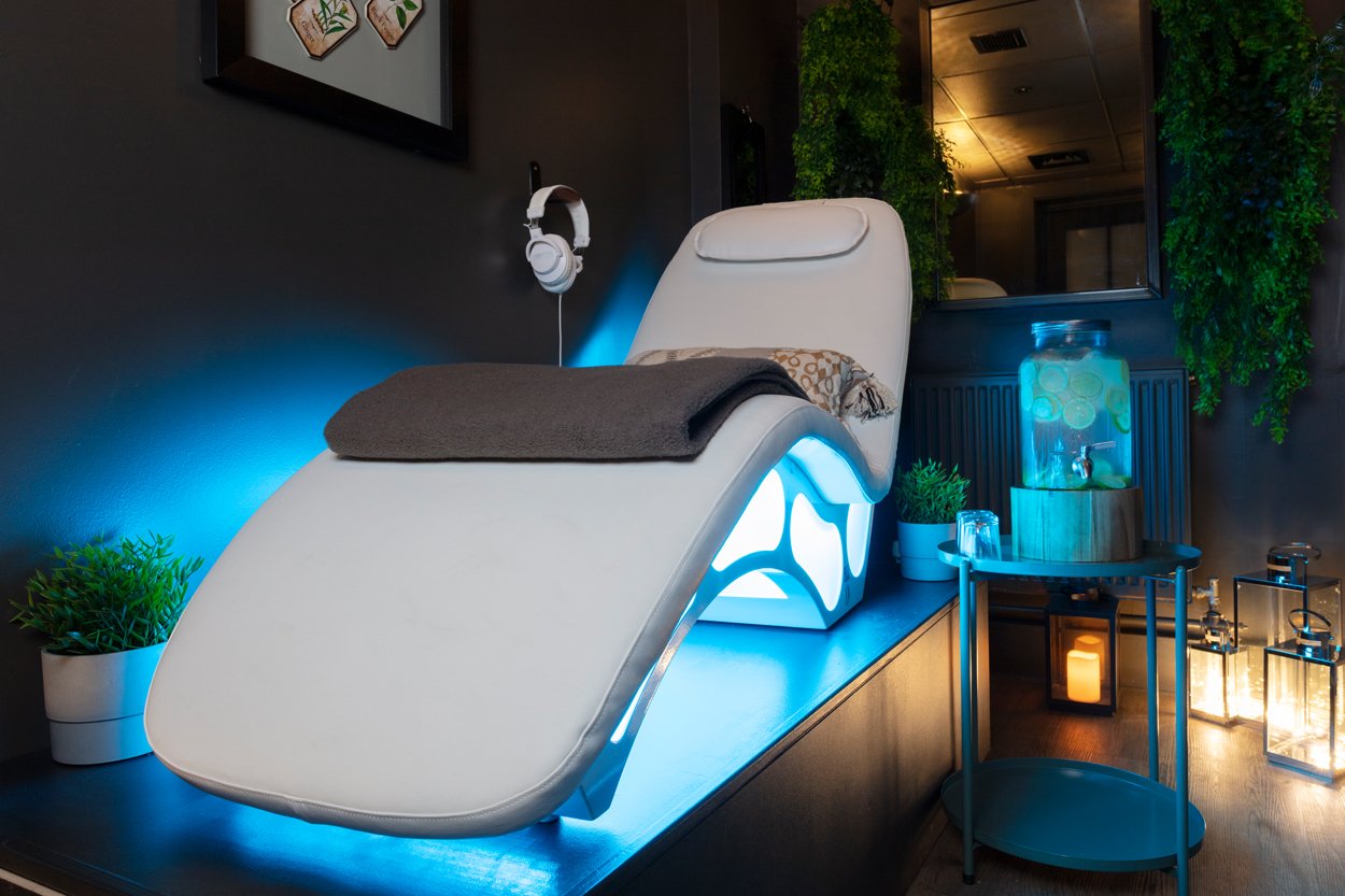 WEB_RES_Kimpton_Swell_Room_002.jpg