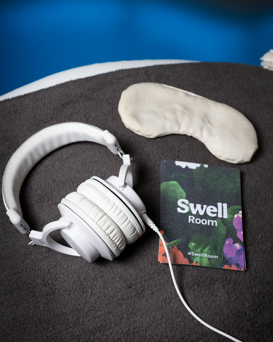 WEB_RES_Kimpton_Swell_Room_008.jpg