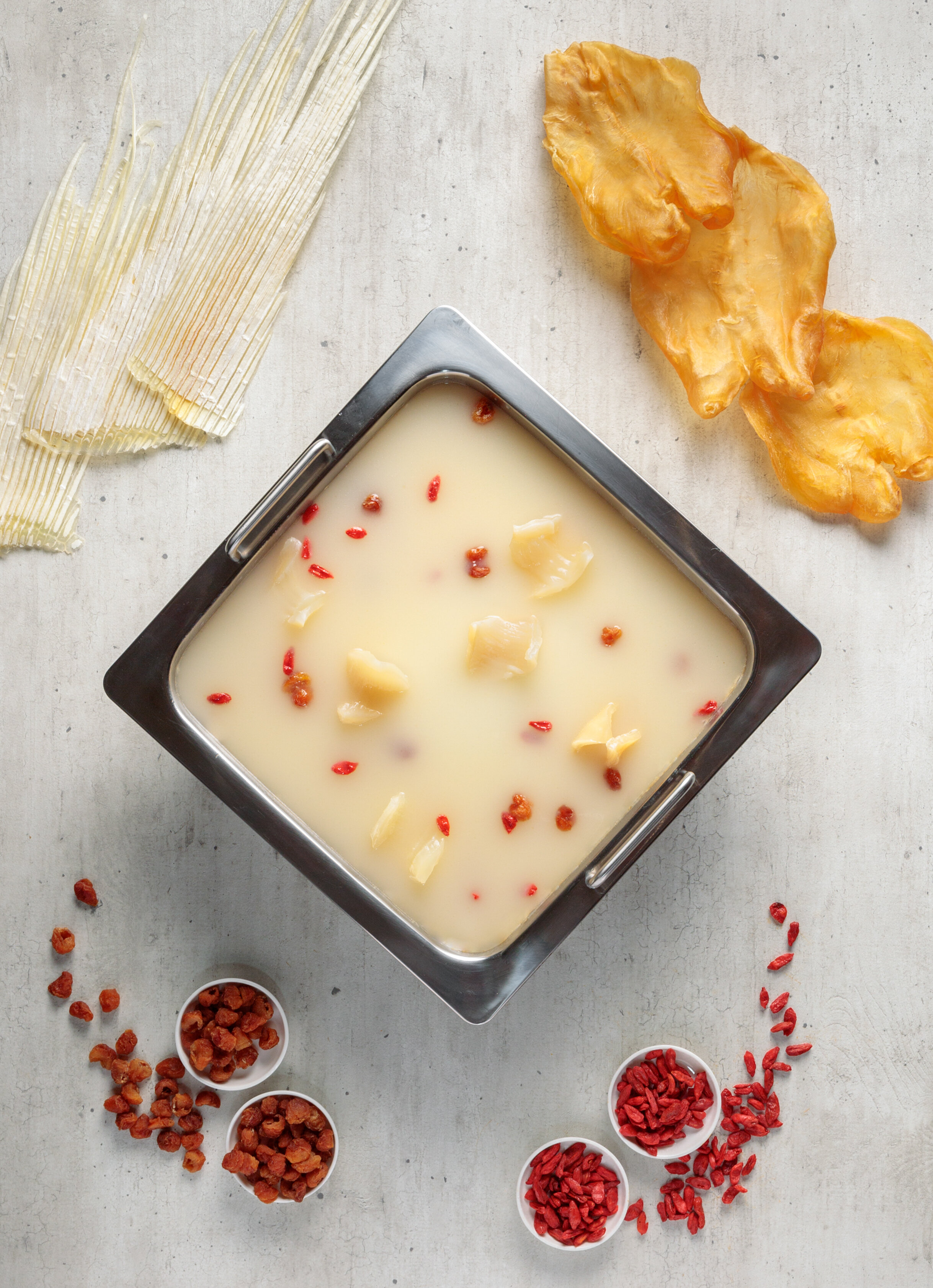 鲨鱼骨花胶汤 Fish Maw &amp; Shark’s Cartilage Soup