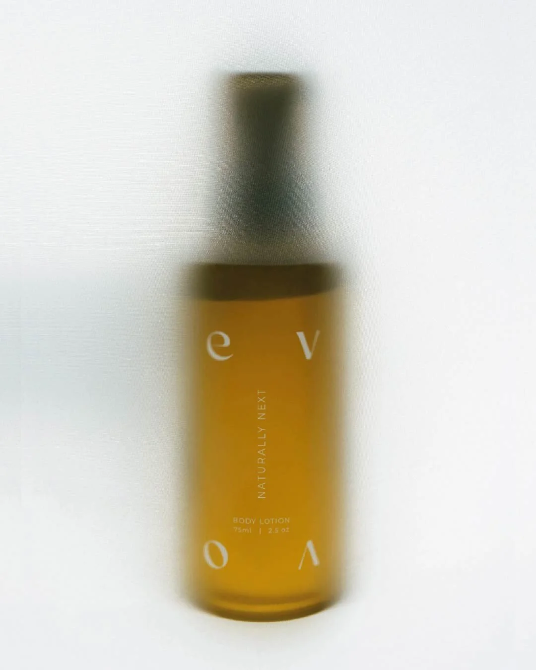 Evoa was born from a personal struggle with sensitive, demanding skin. 
A brand rooted in quality, care, and respect for both skin and environment. We created a branding concept that blends a modern, fresh aesthetic with an elegant touch. The visual 