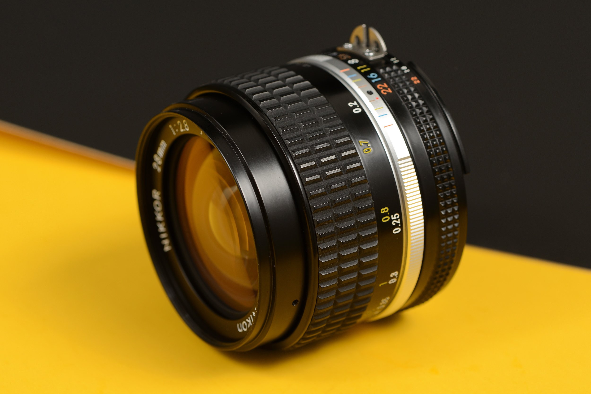 Nikon 28mm f/2.8 AiS (late) vs. Voigtländer 28mm f/2.8 SLII-S — thomas eisl  avantgarde.photography