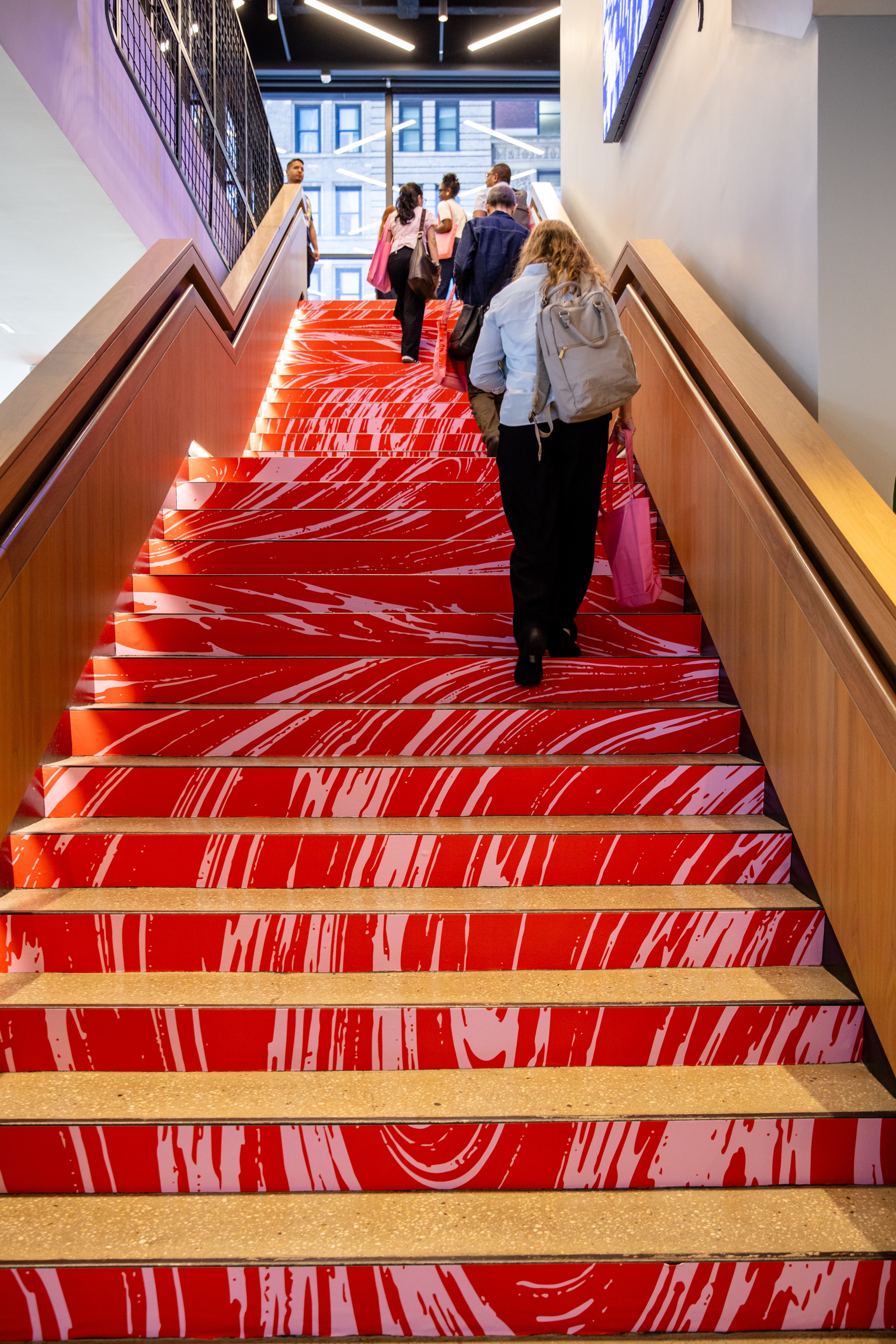 ConveneWalk&Welcome_1130AM-1PM_CON_Lobby-12.jpg