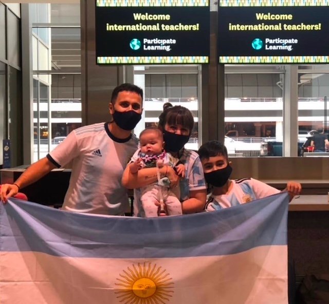 Ceci's family airport arrival from Argentina