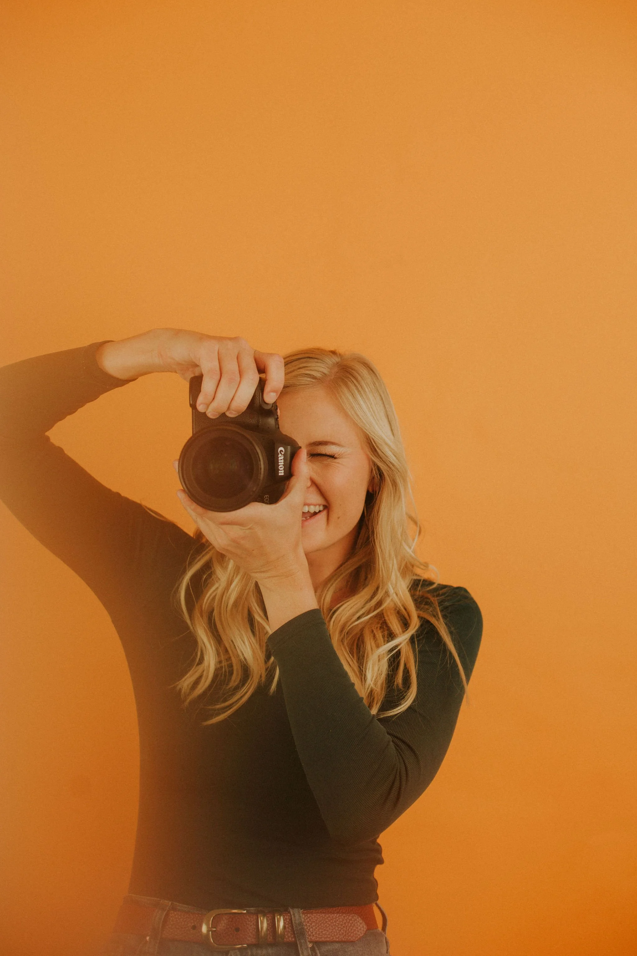 What is lifestyle commercial photography? 