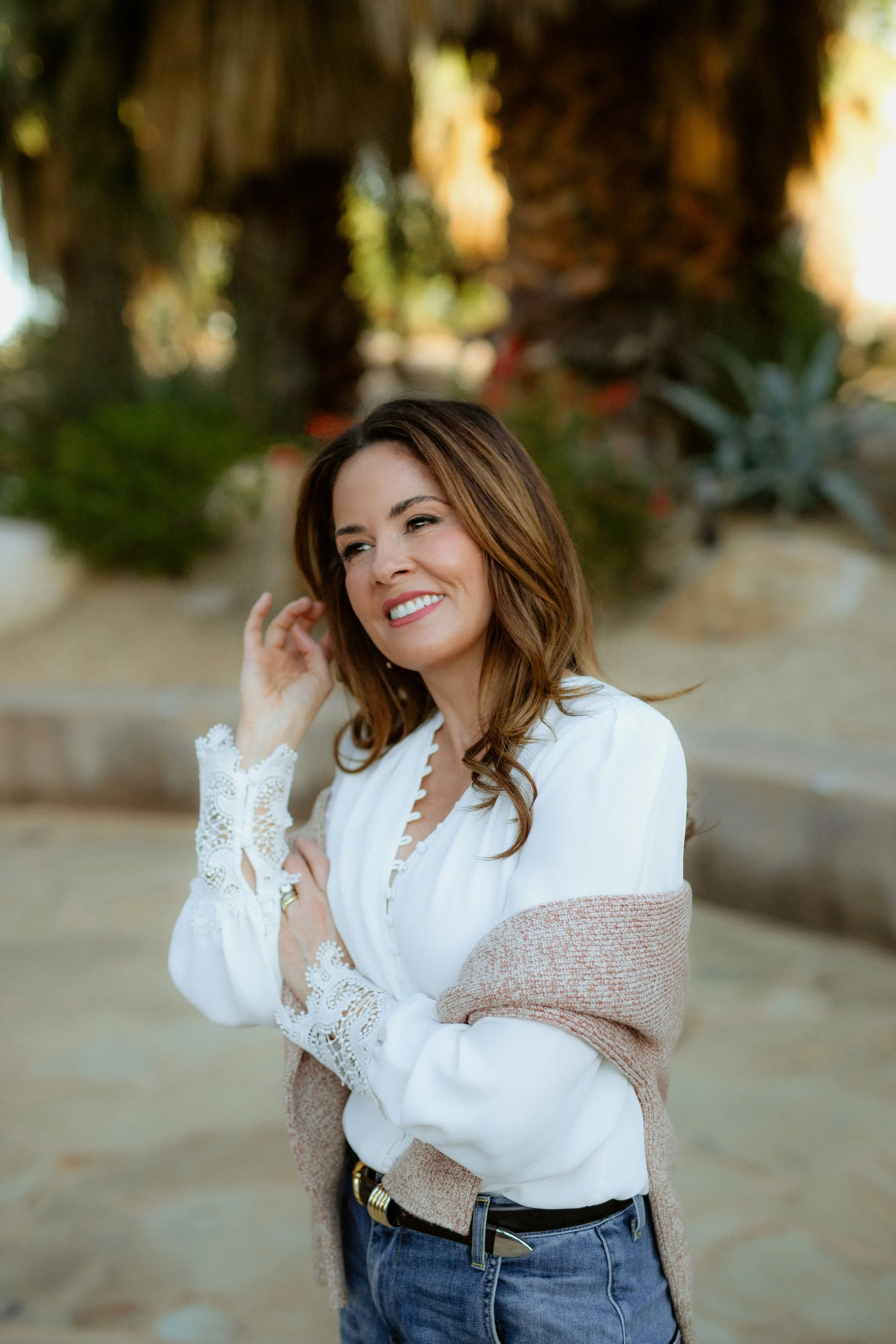 Lifestyle Headshot Photography, Branding Portraits, Birth Chart Reader Portraits, palm Desert Portraits, Southern California Lifestyle Portrait Branding Photographer- Kelsie Carlson. Outfit inspiration for branding portraits. women 40+ posing inspira