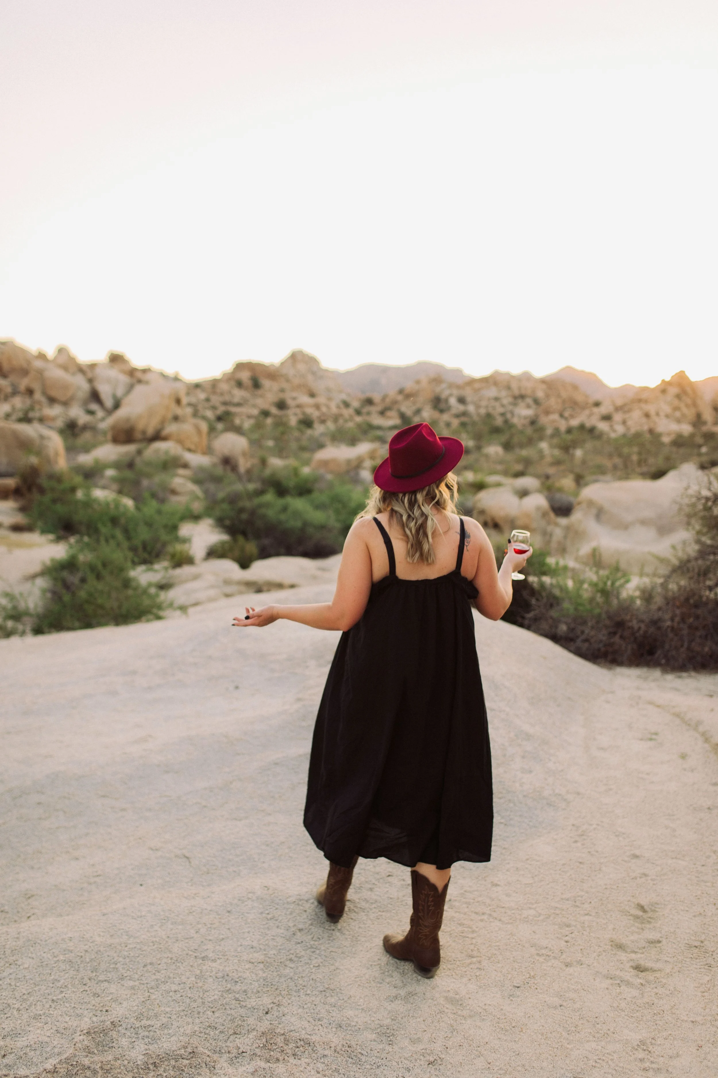 Wk9_august_J.Tree_09.22-111 copy.jpg