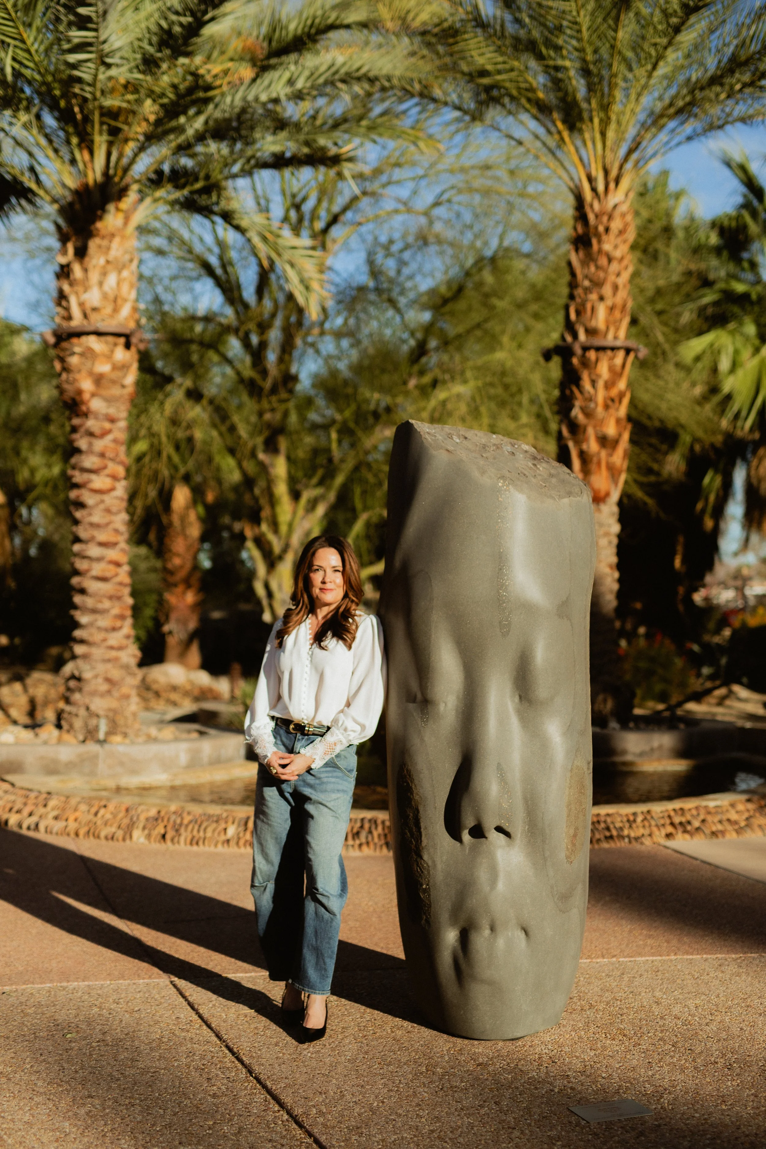 Lifestyle Headshot Photography, Branding Portraits, Birth Chart Reader Portraits, palm Desert Portraits, Southern California Lifestyle Portrait Branding Photographer- Kelsie Carlson. Outfit inspiration for branding portraits. women 40+ posing inspira