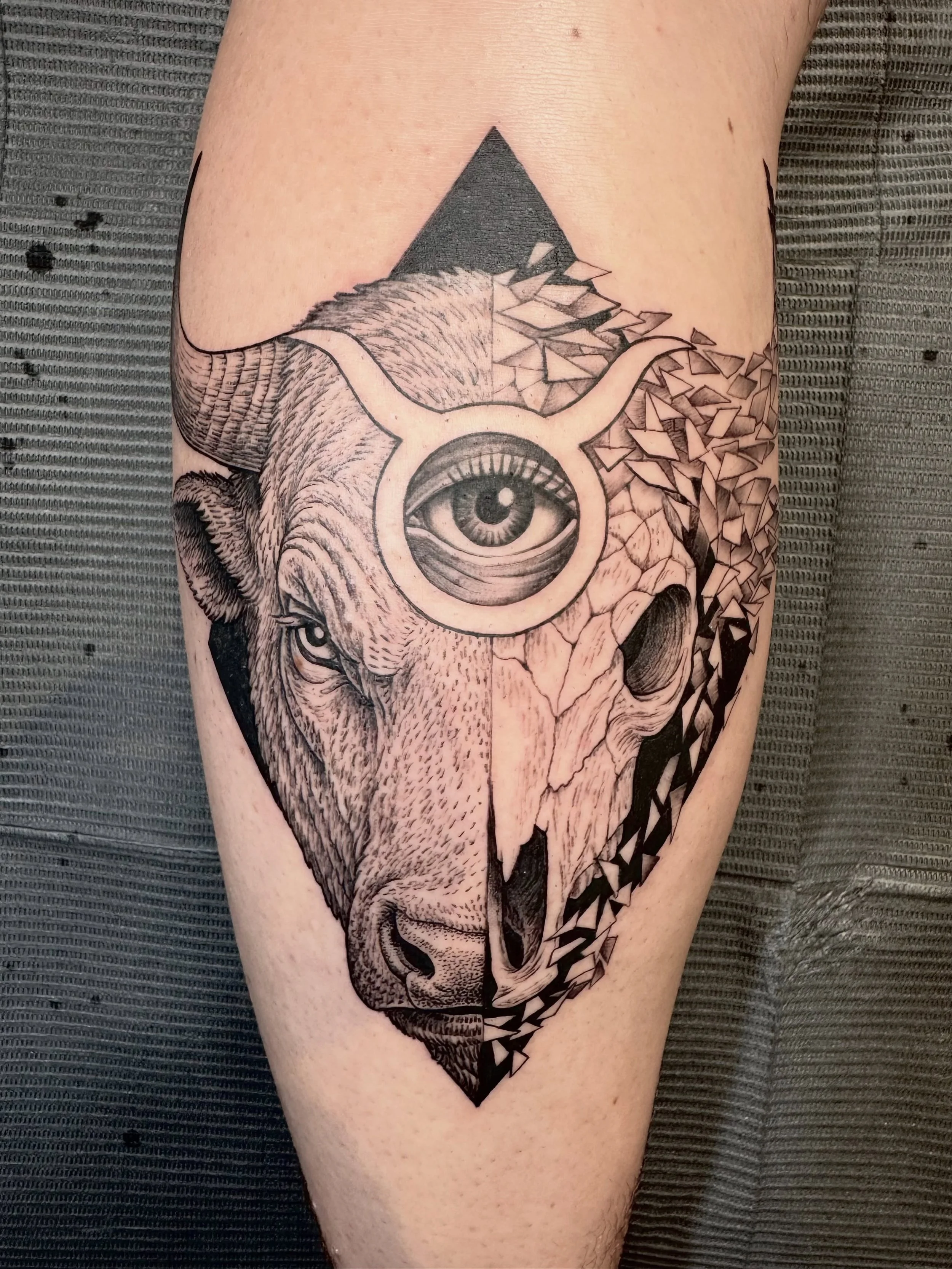 Made this Taurus themed piece the other day. Thanks Nate, for another fun project and bringing me some Beecher&rsquo;s mac and cheese!
#blackworktattoo #blackandgreytattoo #seattletattoo #seattletattooartist #illustrativetattoo
