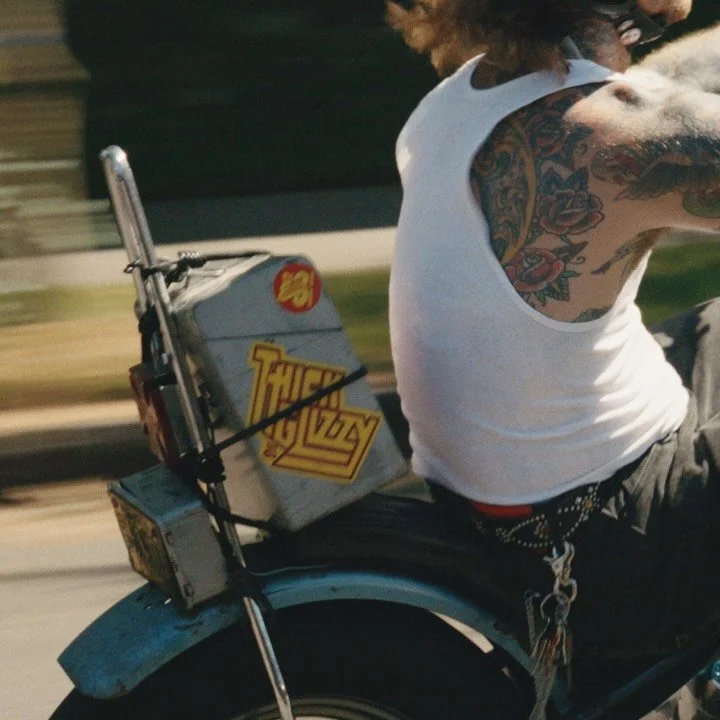 TATTOOED HOTDOG DUMP>

Take a look behind the scenes! We had a great time filming this one. Much more to come.

#hotdog 

#thickglizzy
