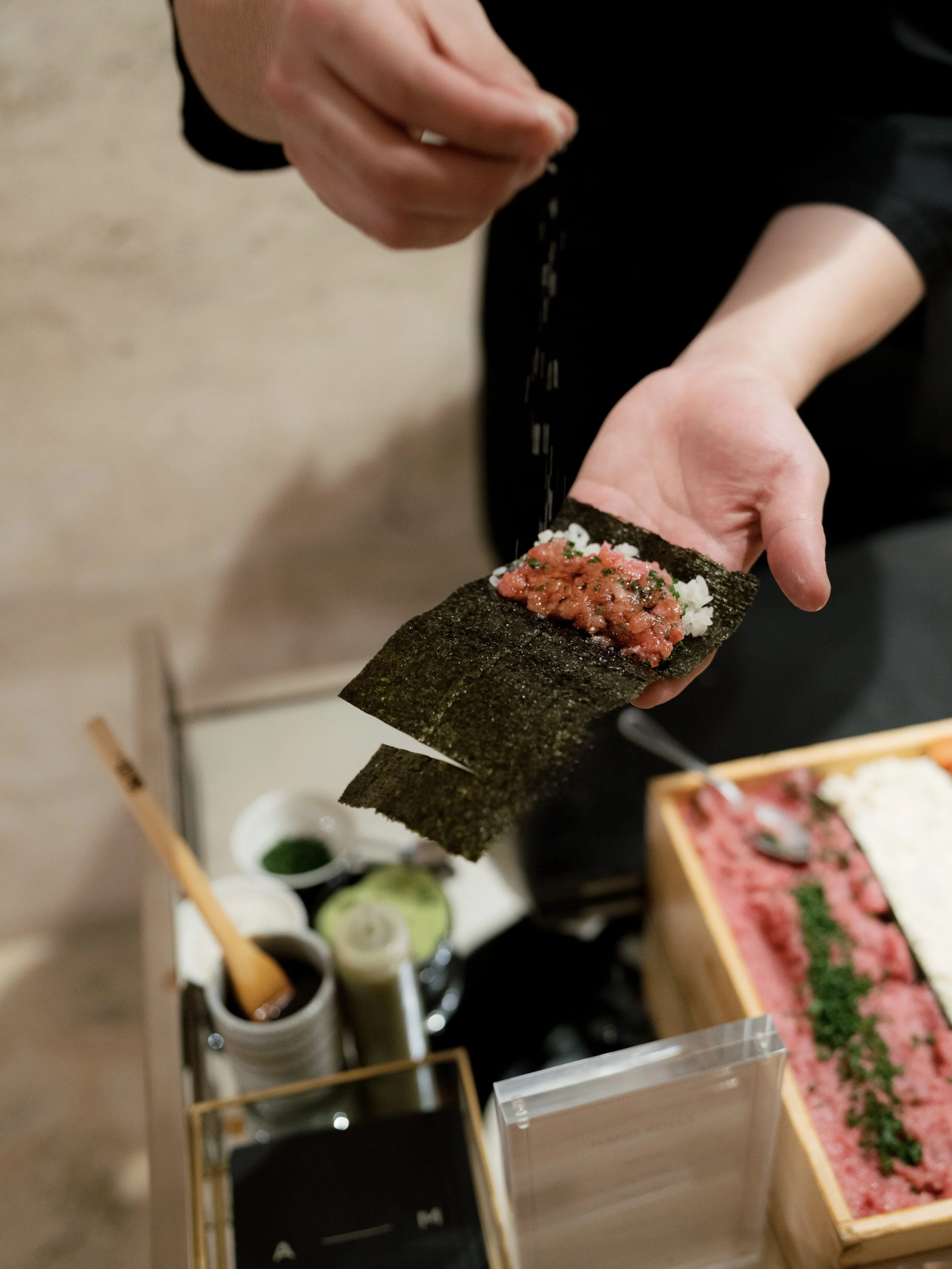 Hand Roll Bar Toro.jpg