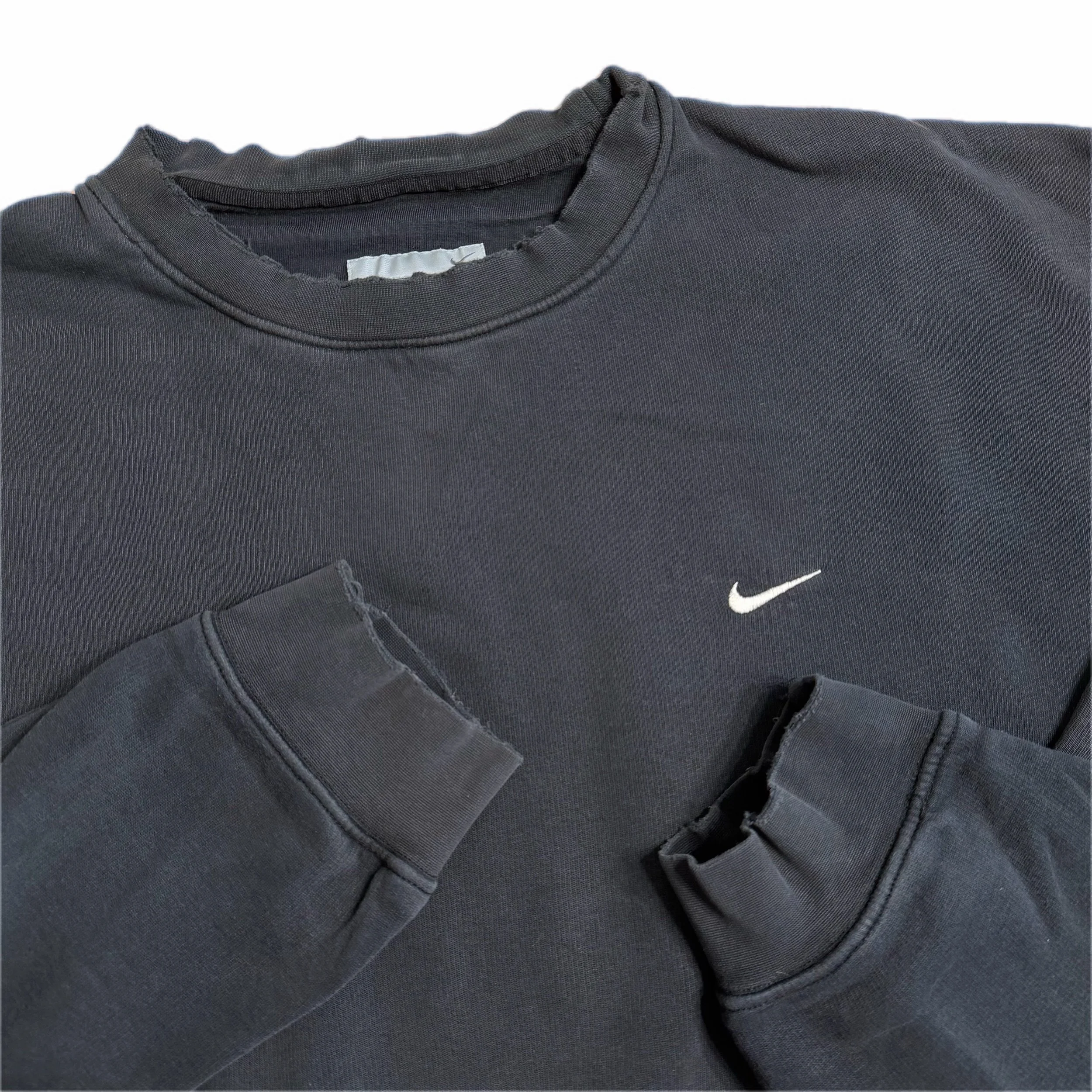 nike crewneck • xl