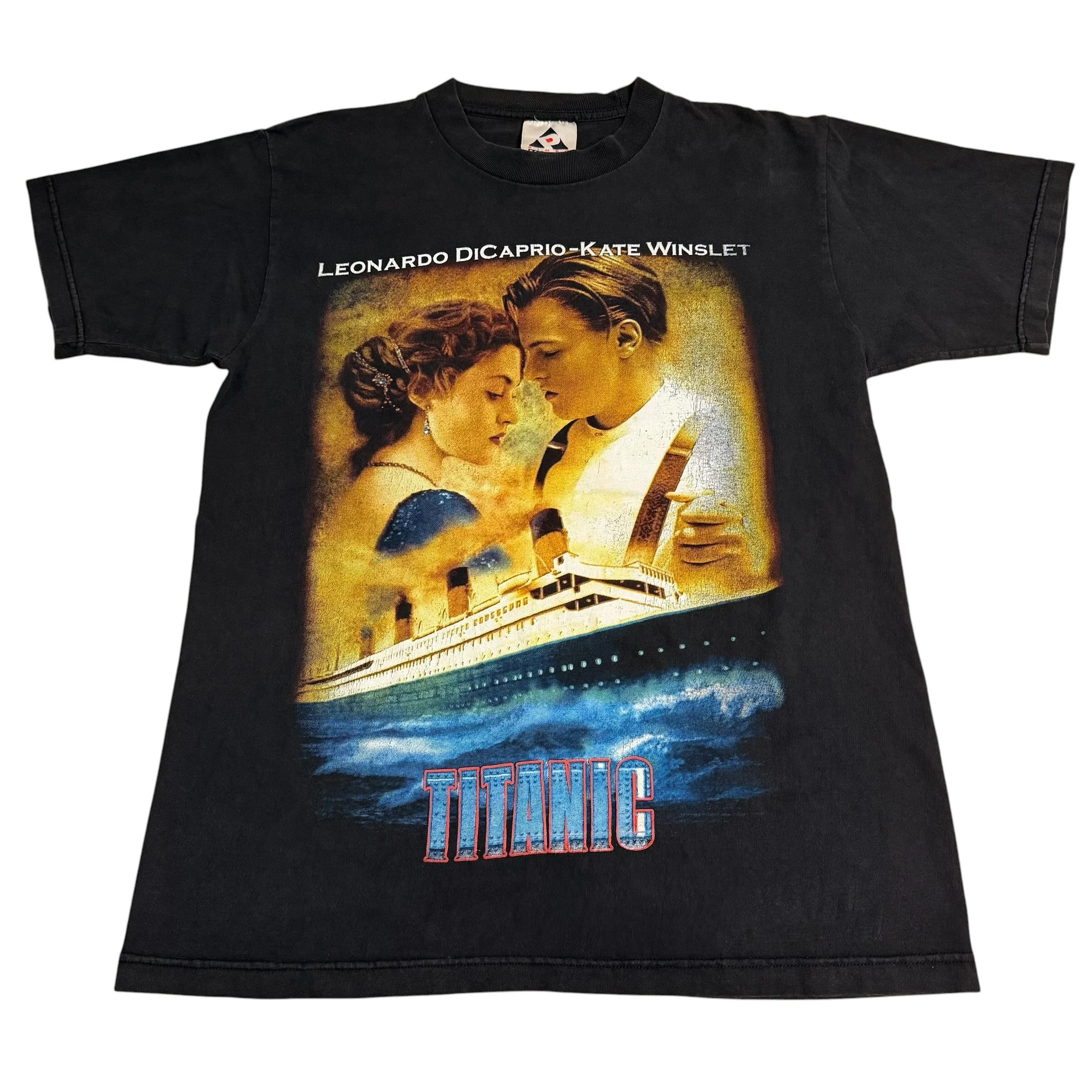 Titanic • Large