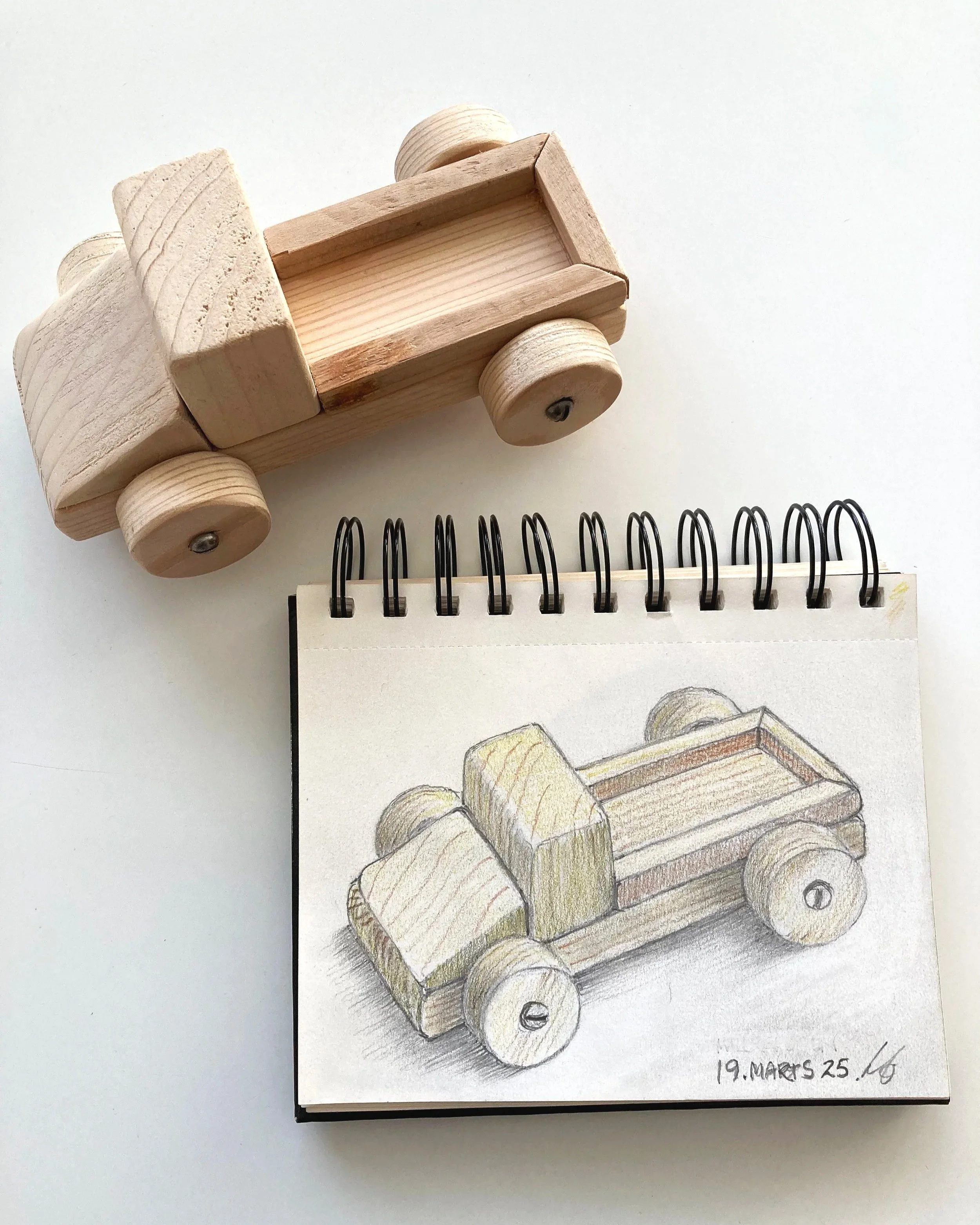 SMALL WOODEN TRUCK