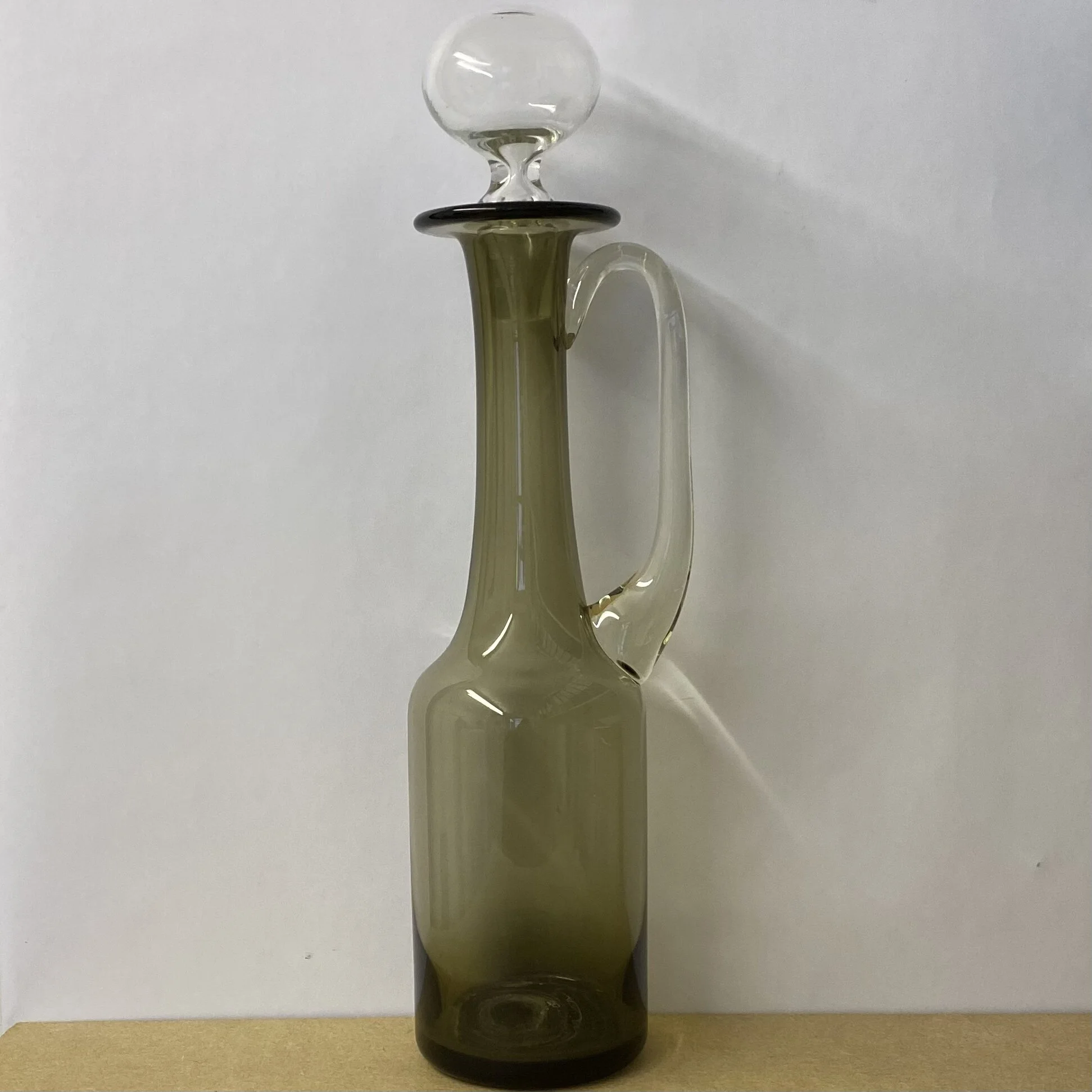 AABE25D4-18D4-4F6A-8333-37F51AA939D0