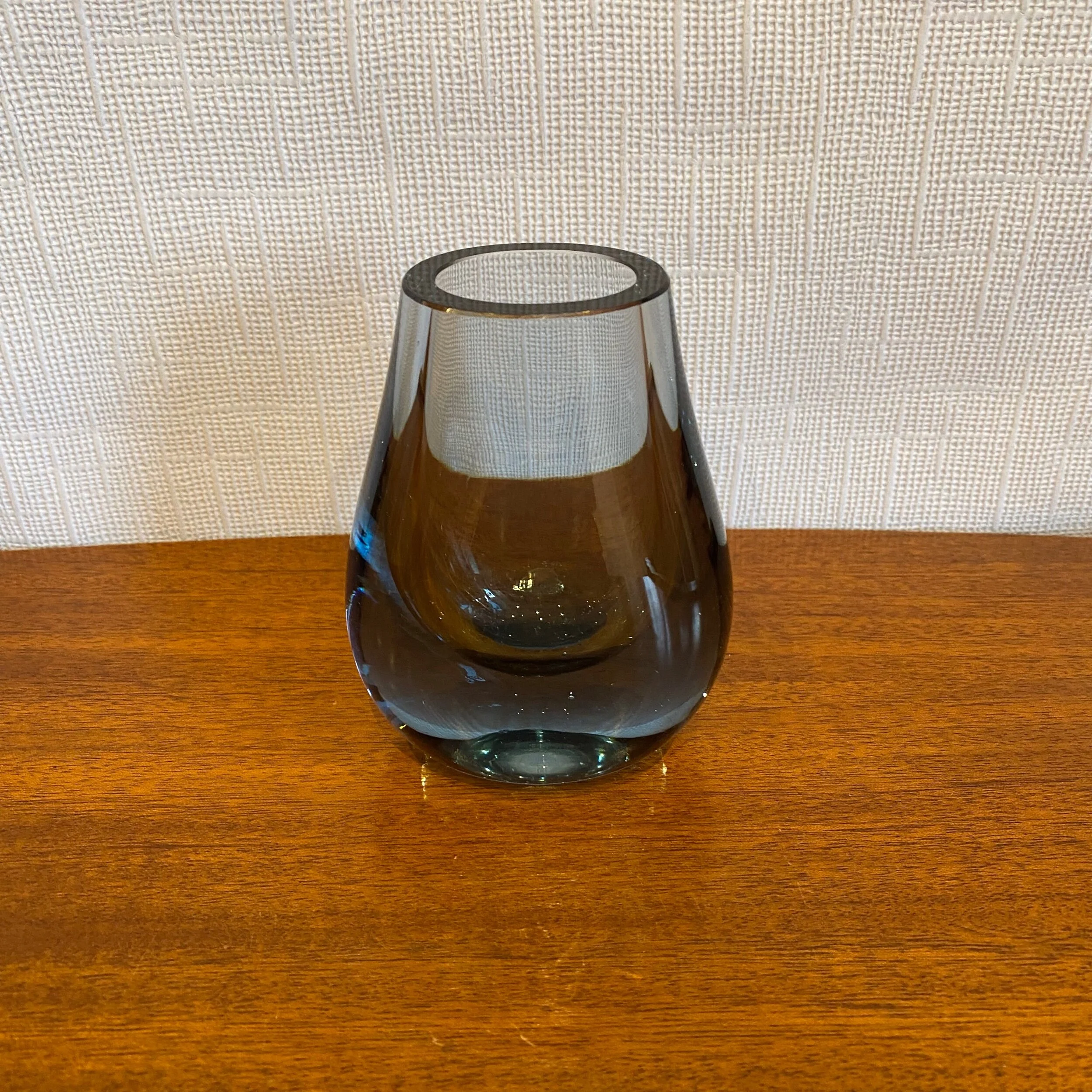 101B1183-3BF6-476C-B82C-745AA5680E55