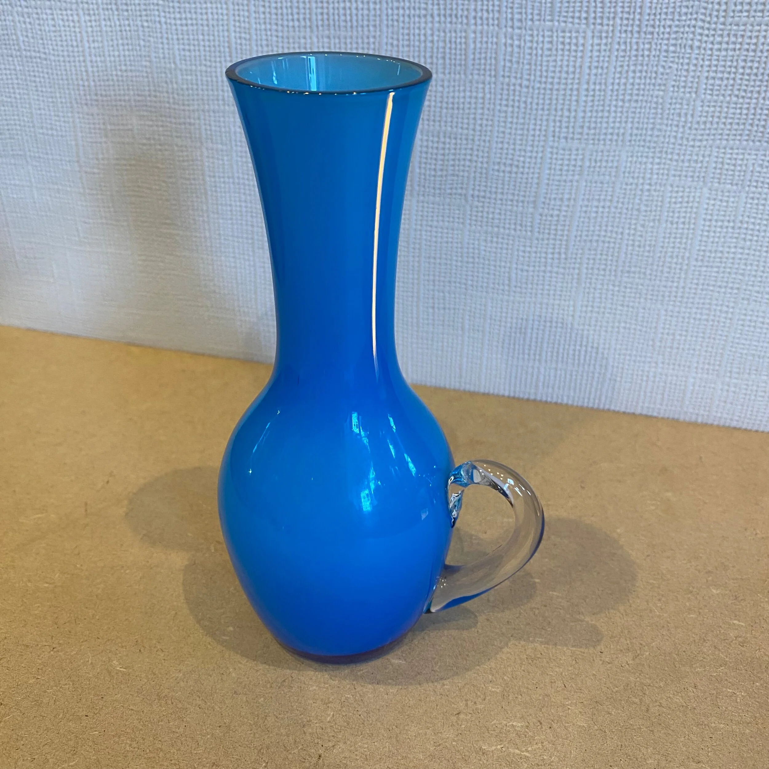 8EE01417-85EE-455A-B33F-FF338723C040