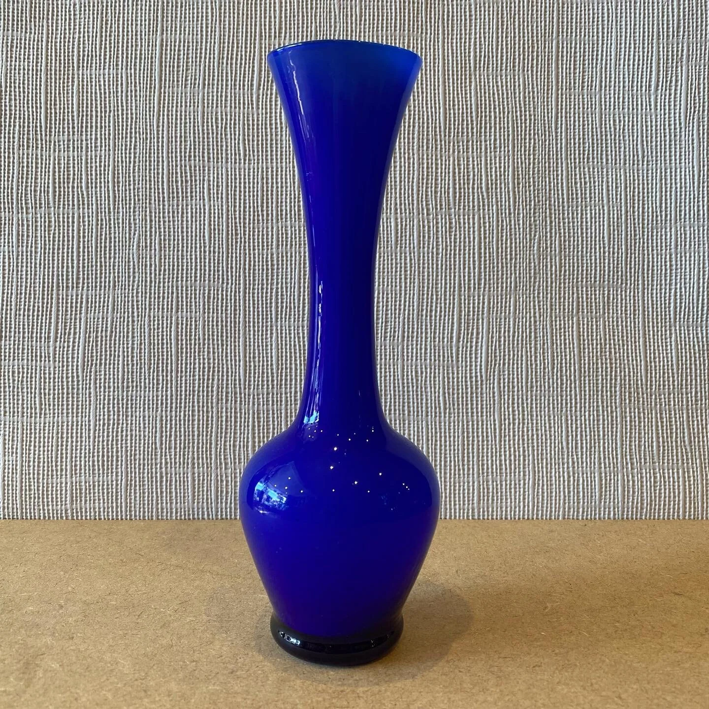 04B3A872-351F-4B0F-9E04-91E3A66F4387