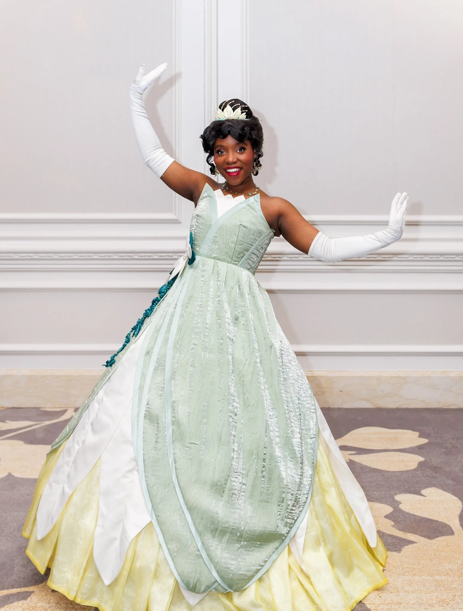 Tiana Princess and the Frog Kissing Frog
