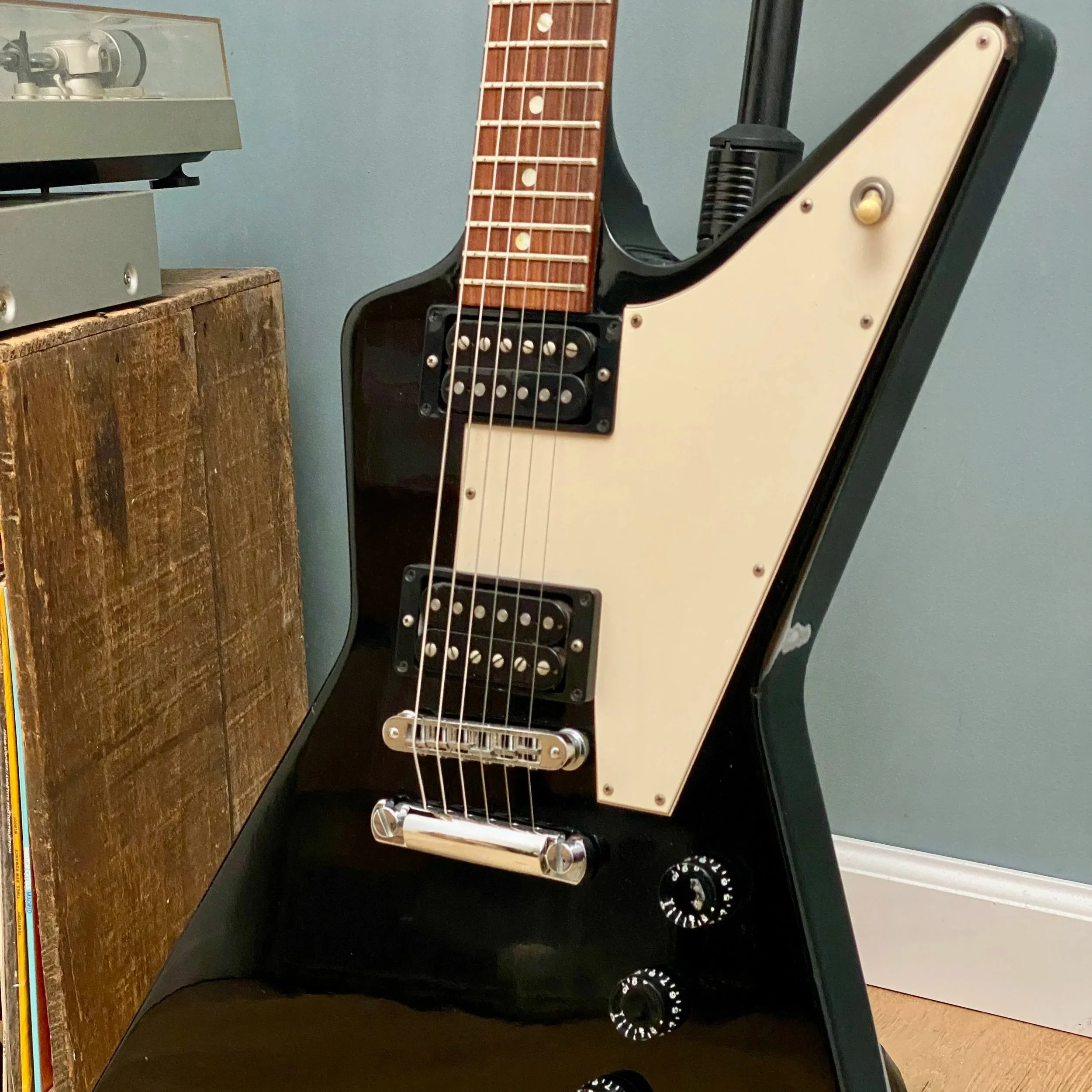 GIBSON EXPLORER RI '76 2005