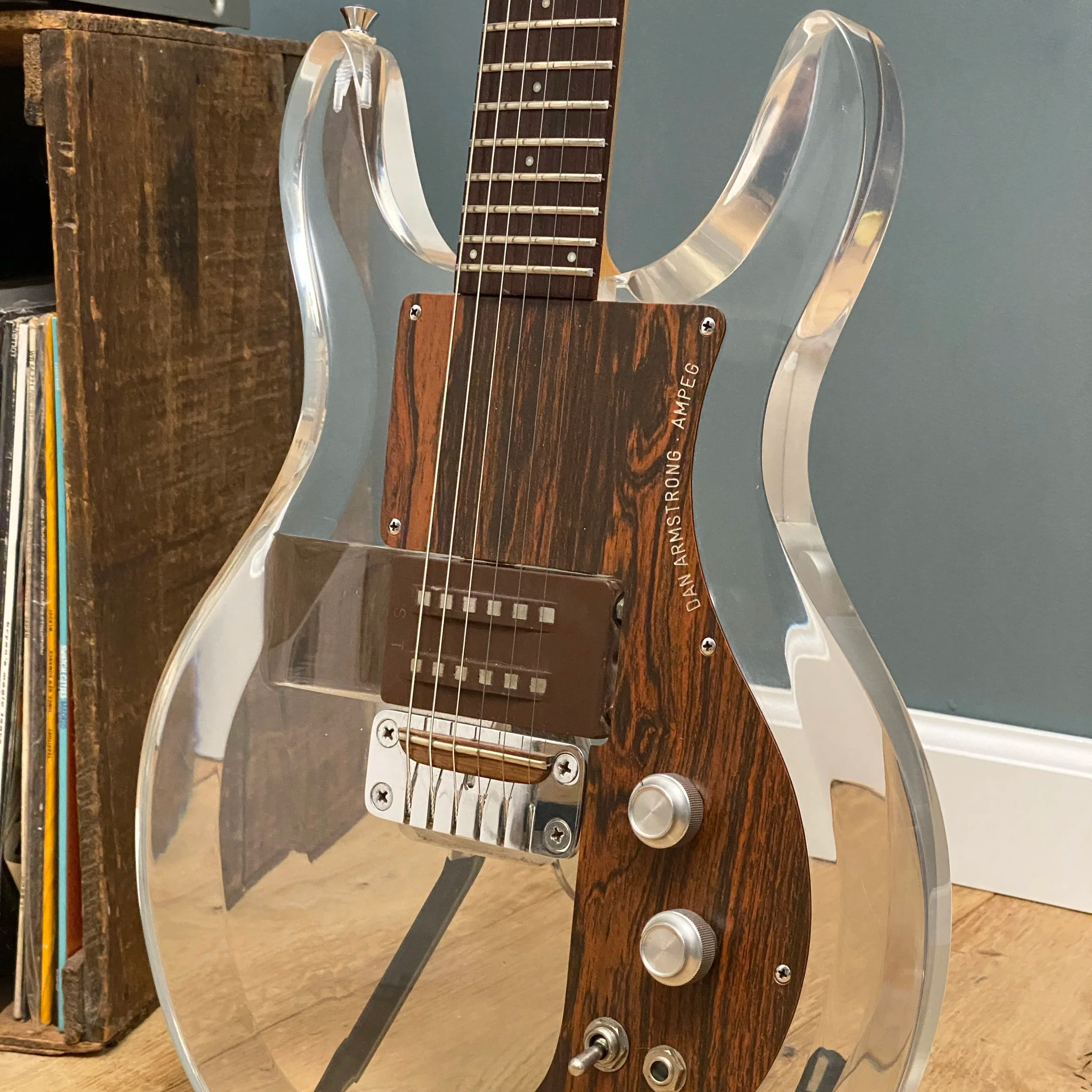 AMPEG DAN ARMSTRONG 1970