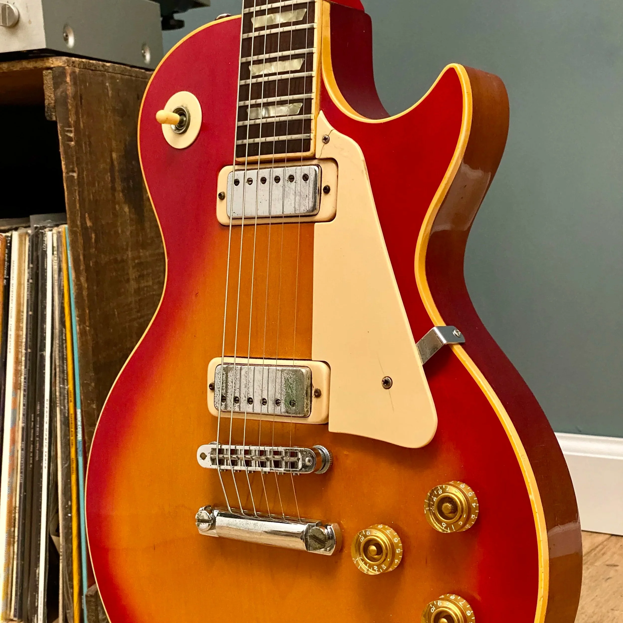 GIBSON LES PAUL DELUXE 1979