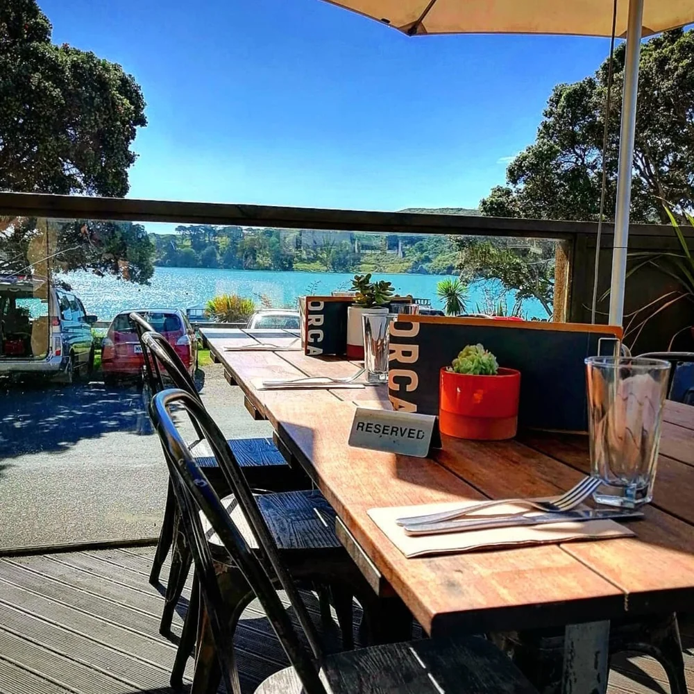 Orca Bar &amp; Eatery