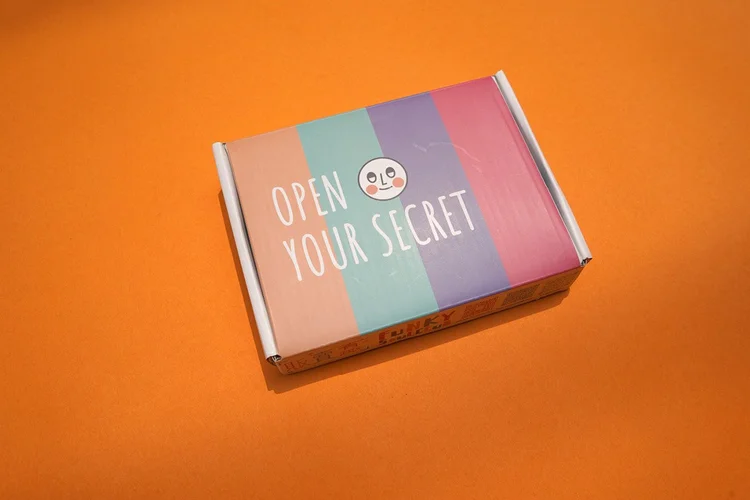 Zine 05 Off Work Flipbook — Handowin HE