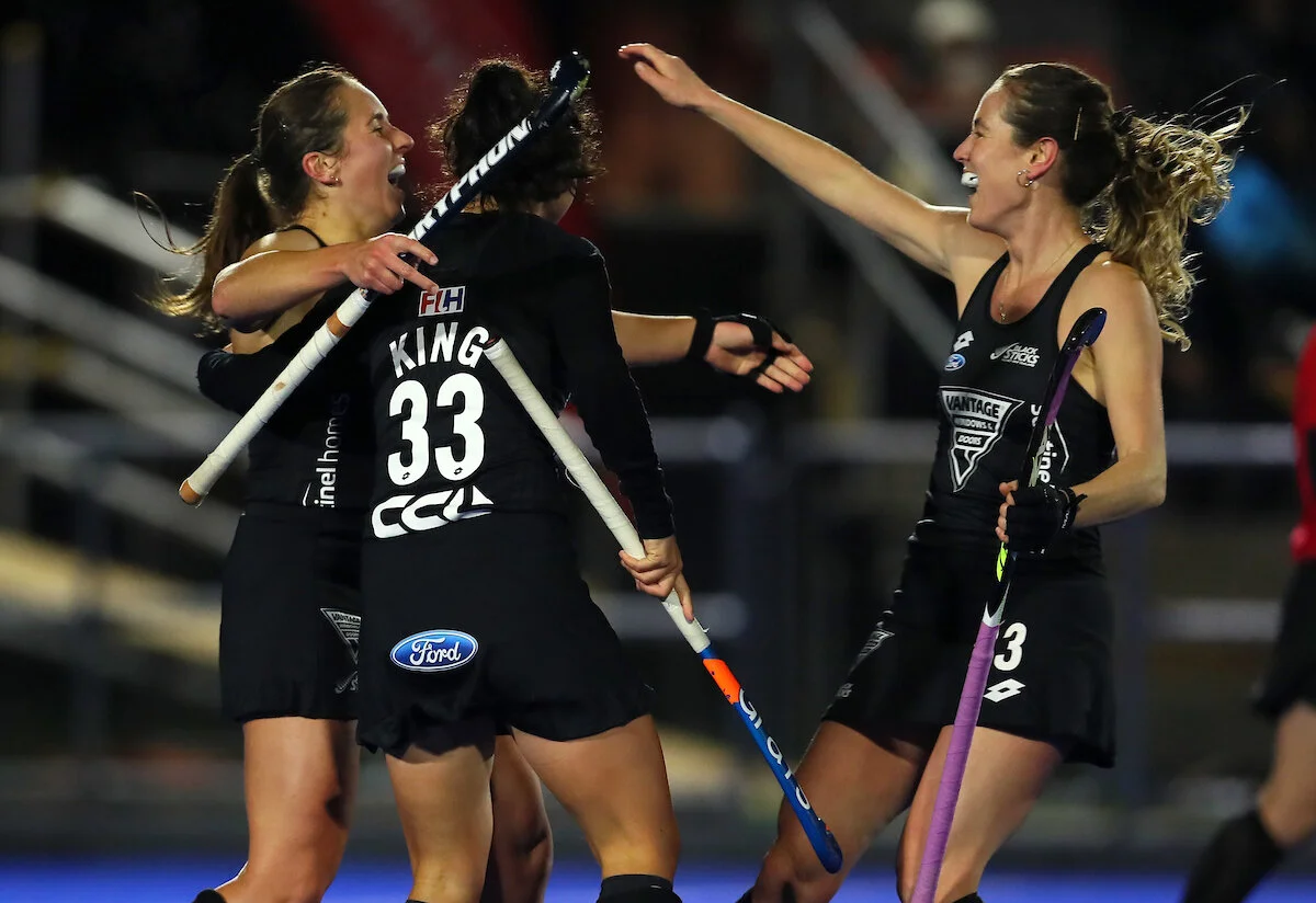 BSwomenaussie270521-014.JPG