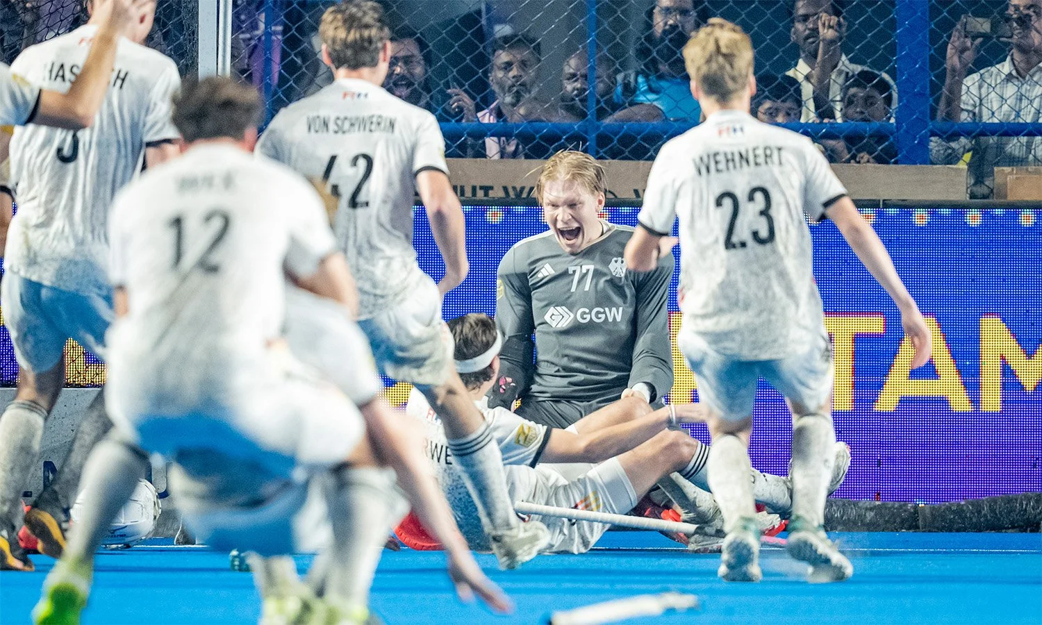 Poligras-News-Support-Junior-Hockey-Stars-ep_0288.jpg
