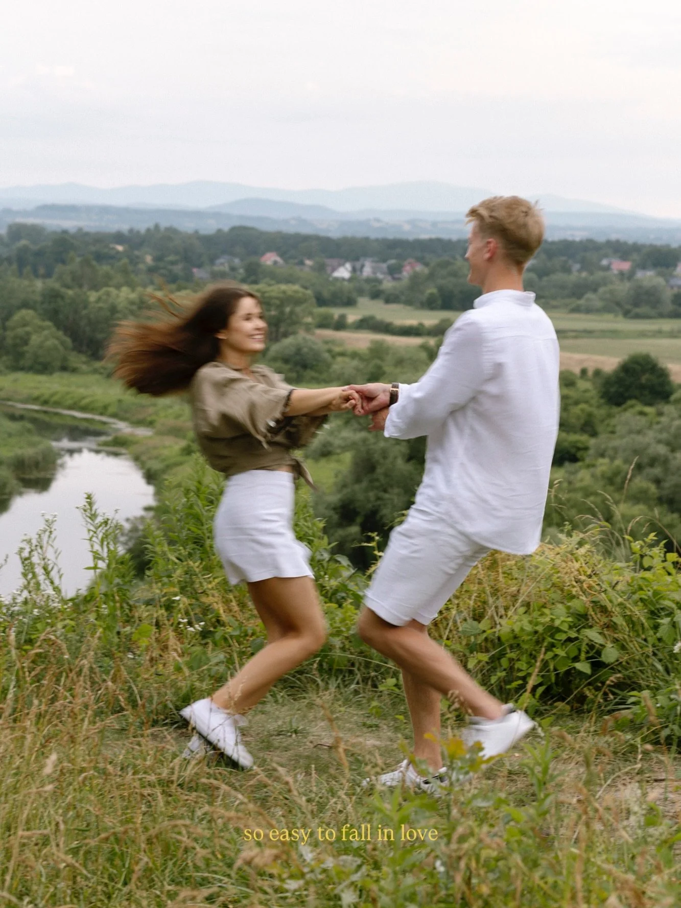 Spring is fast approaching, and with it, engagement photo sessions. If you&rsquo;re still wondering if it&rsquo;s worth it, it definitely is! It&rsquo;s a wonderful keepsake for years to come, a chance to get used to the camera before the wedding, an