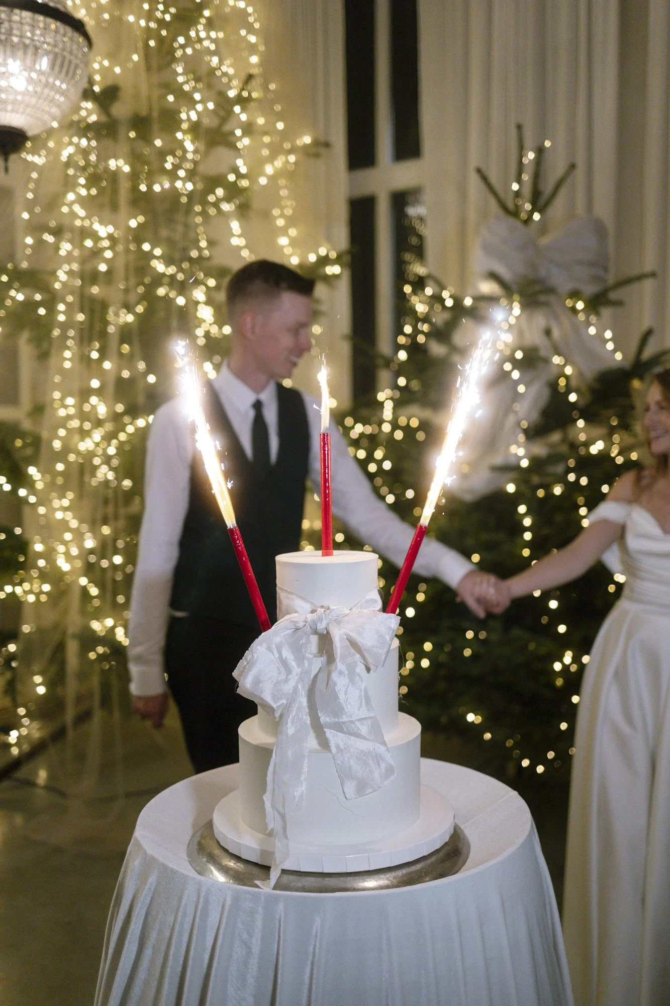 wedding cake at villa love near krakow