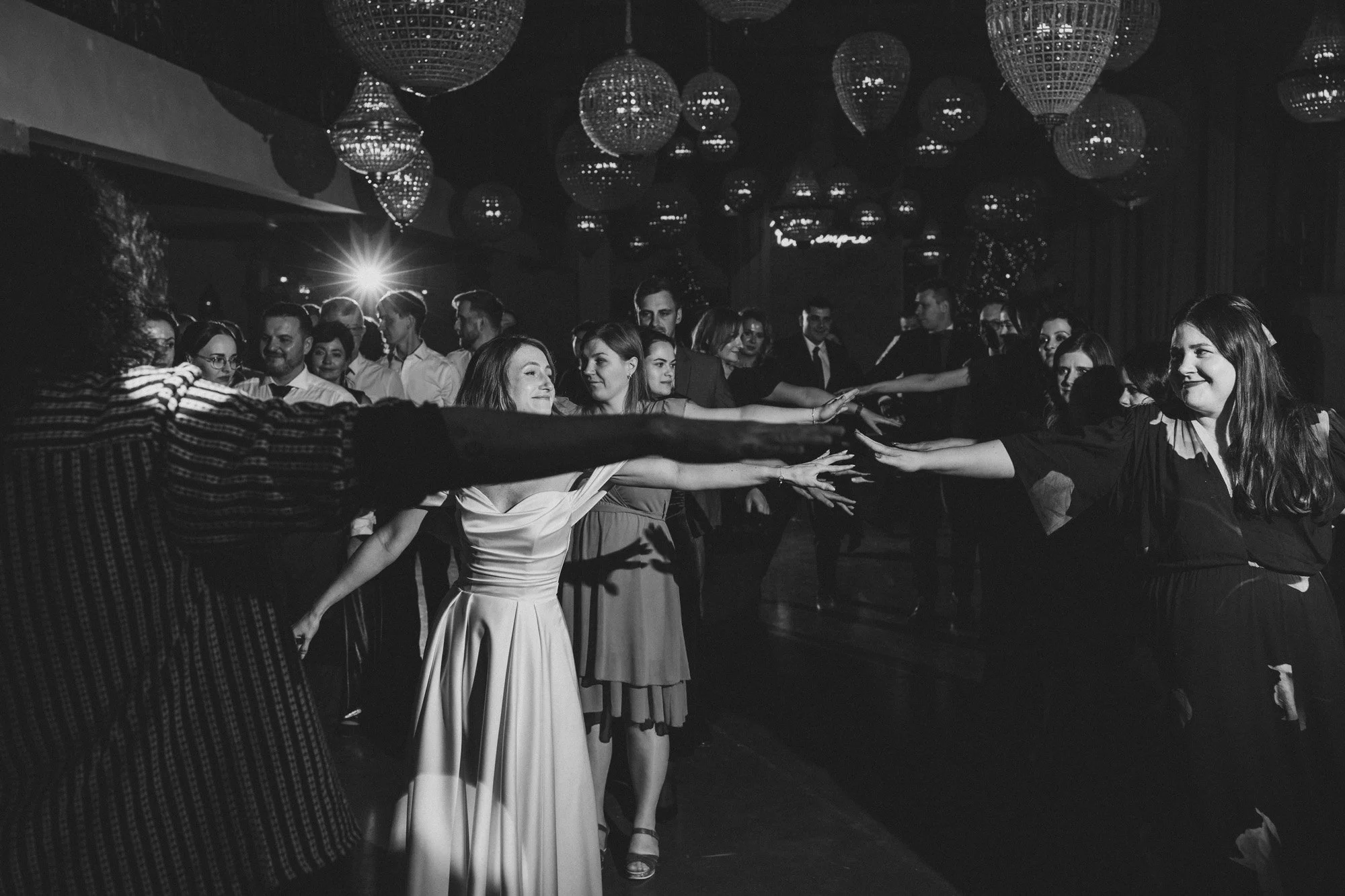 destination wedding at villa love in poland