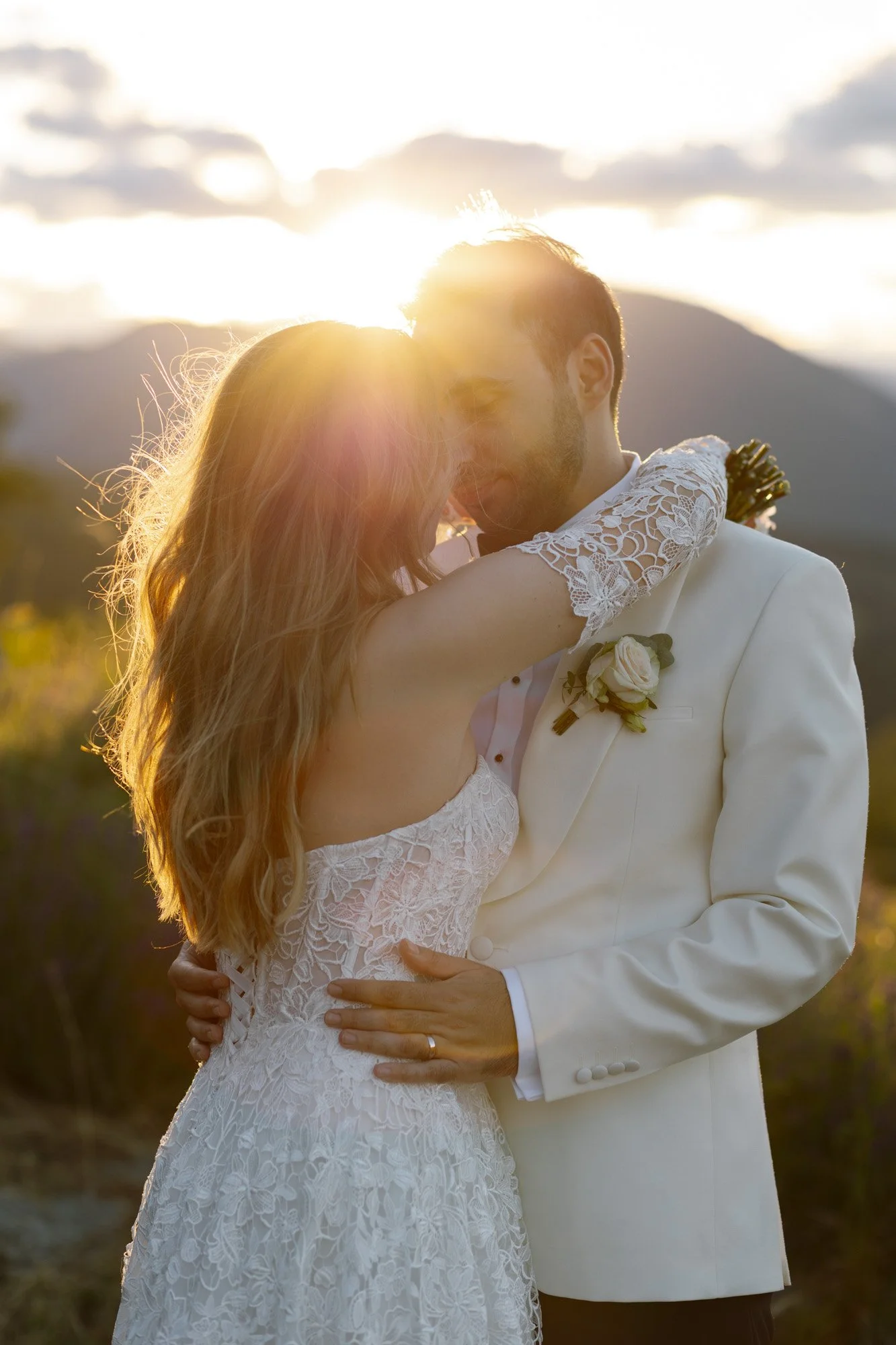 bride and groom photo session after the wedding at fernblick during the sunset