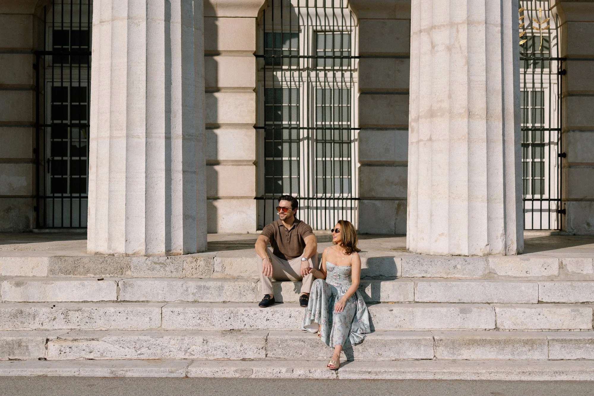 Editorial couple photography in Vienna city center