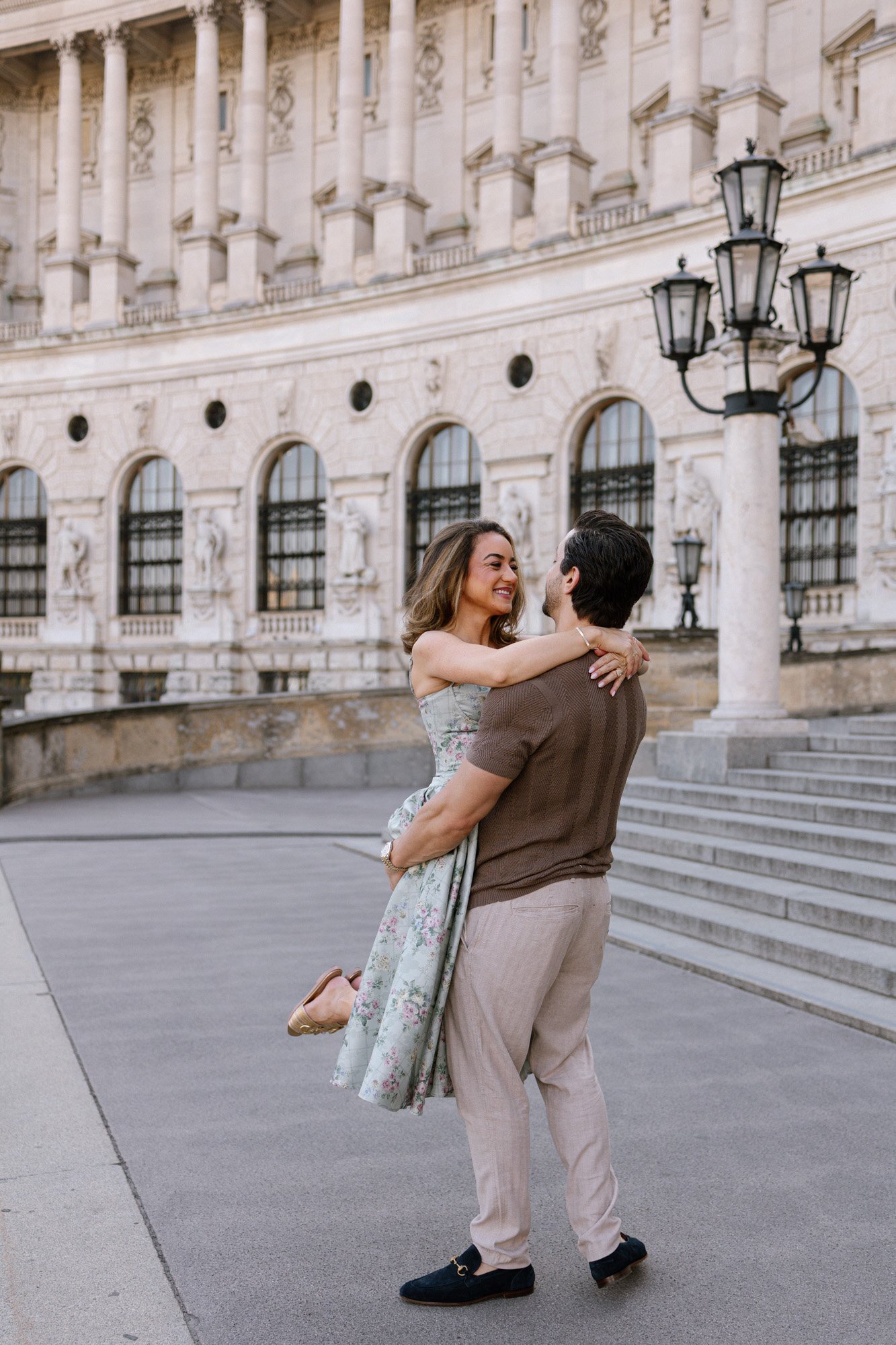 Diana and Victor during relaxed couple photoshoot in Vienna