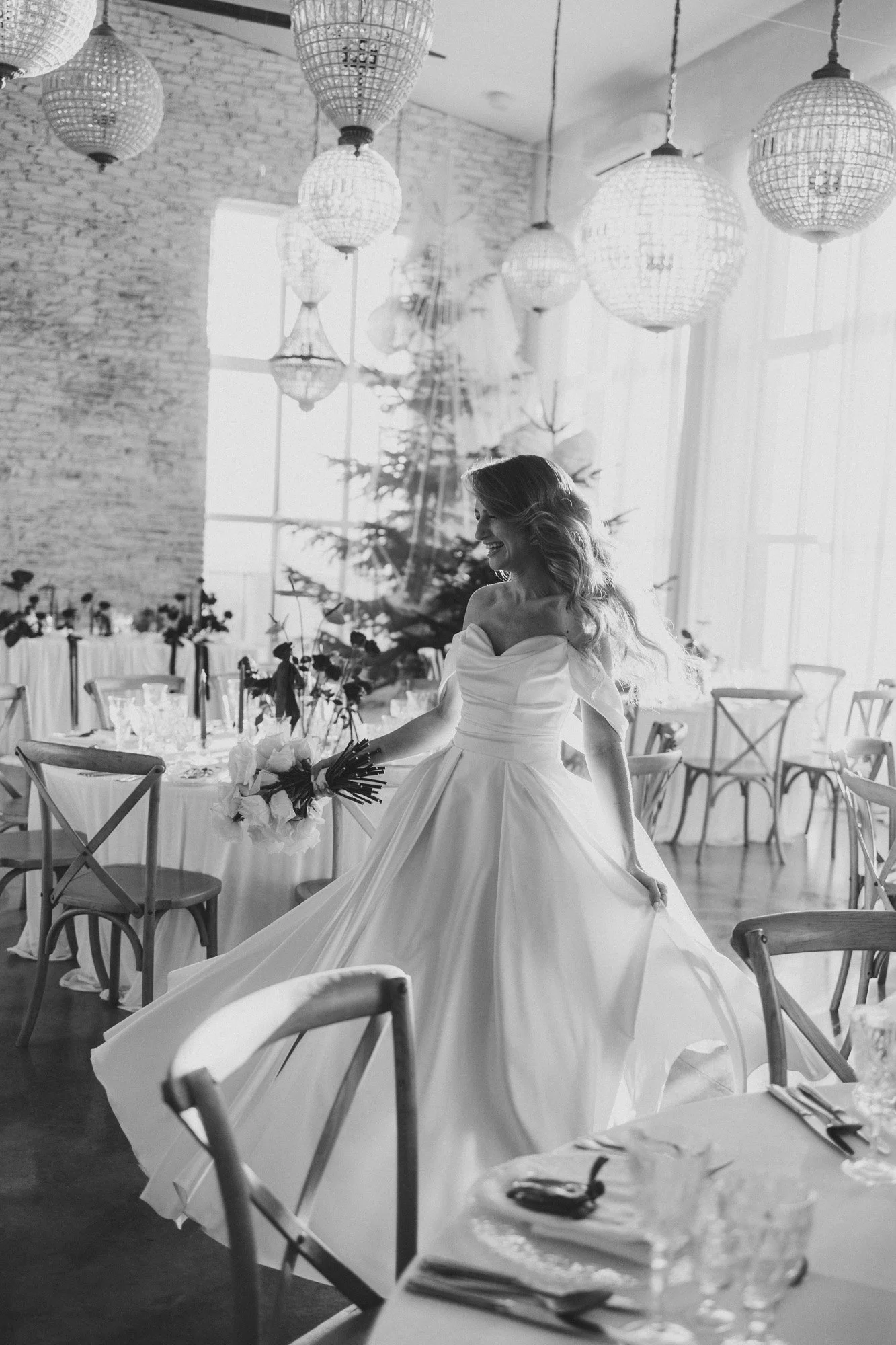 bride dancing at Villa Love wedding