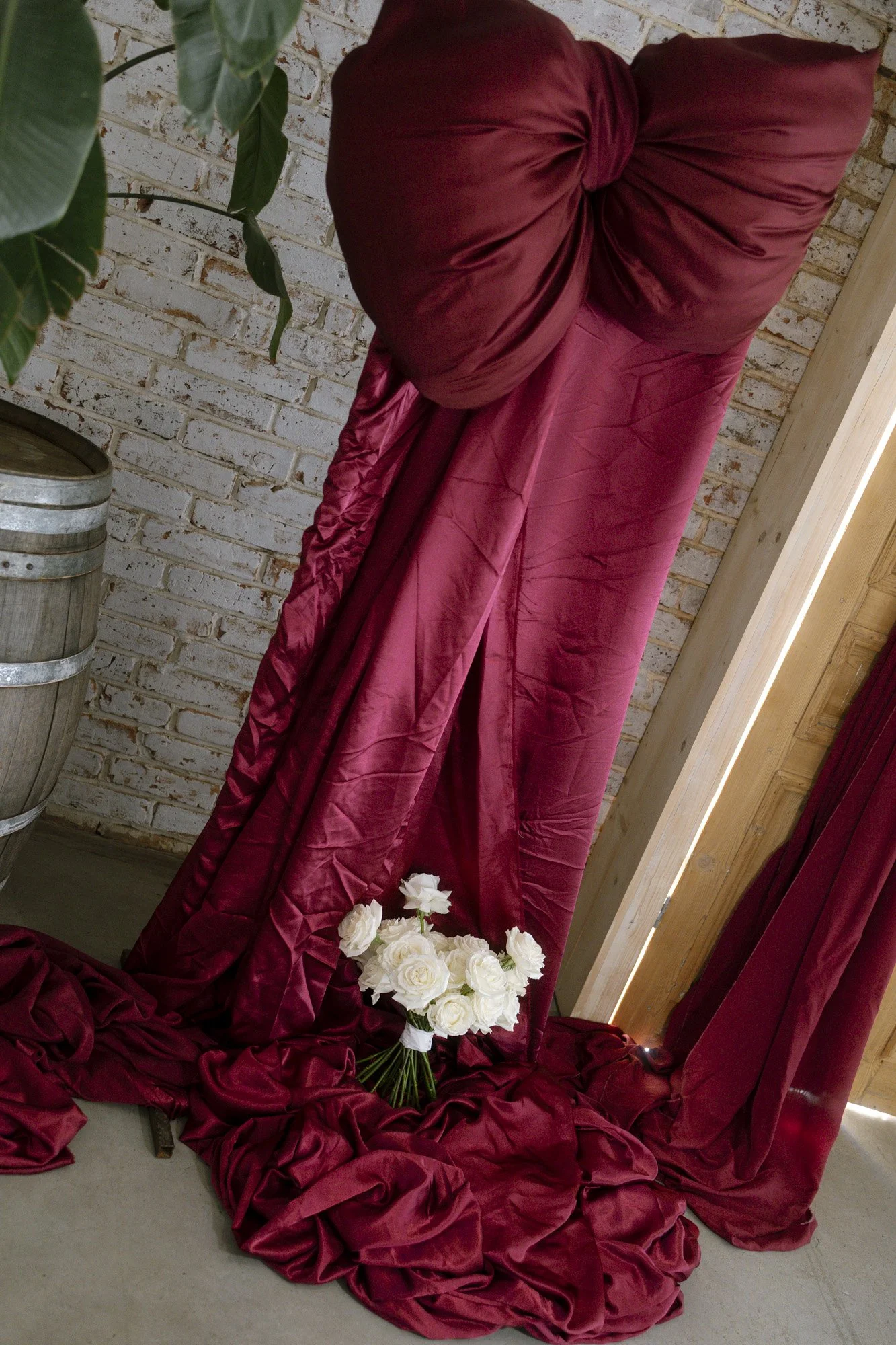 red bow and flowers during the winter wedding, christmas time