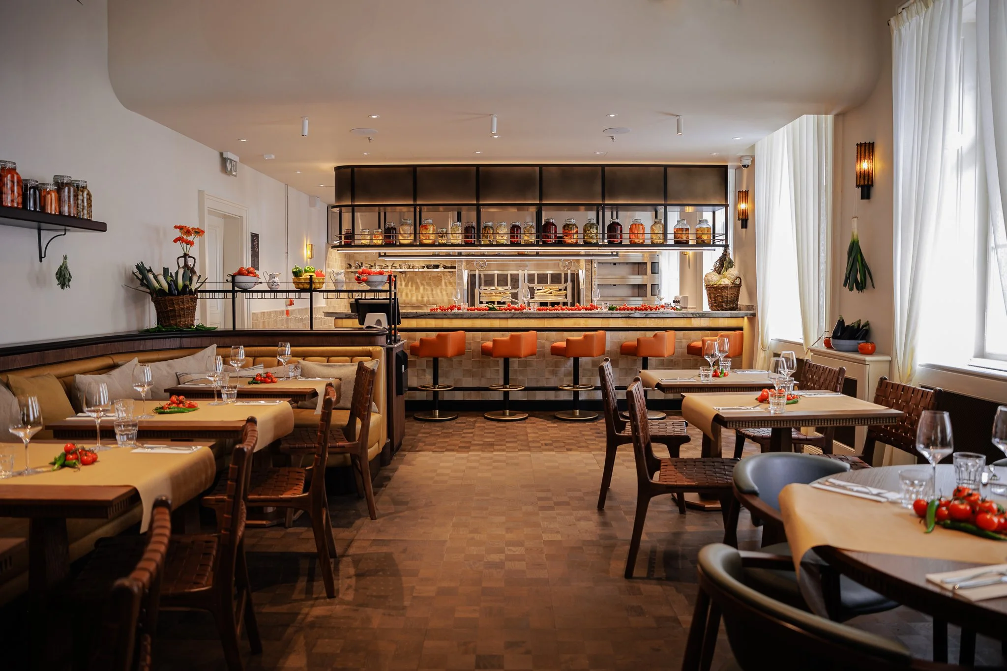 SevenNorth Prague_Restaurant ©Martin Kukol-SircleCollection.jpg