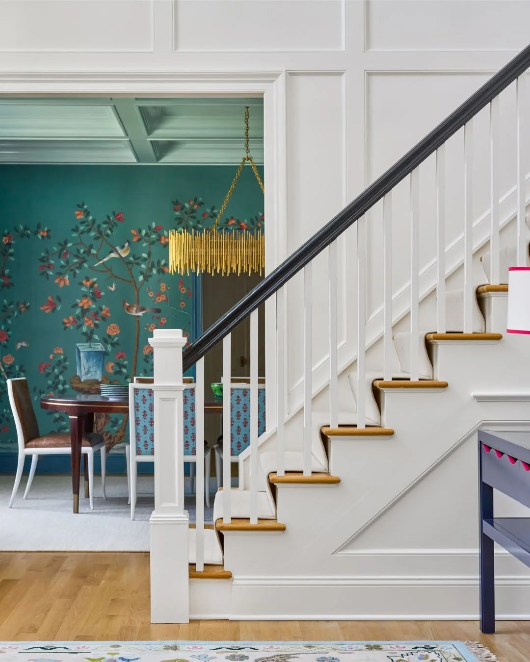 Calm before the color. I chose white for this grand entryway to give guests a quiet moment before moving through the rest of the home that&rsquo;s filled with bold jewel tones at every corner. 
.
.
.
Design: @kristinaphillipsinteriordesign 
Photograp