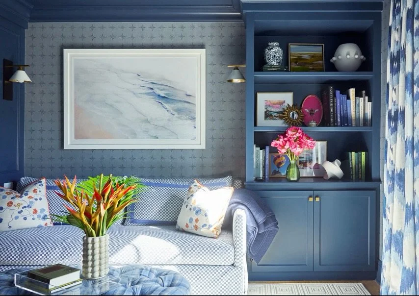 It&rsquo;s been a rainy few days here in the Northeast, and it feels like summer is officially behind us. And suddenly, I&rsquo;m craving rooms that feel a little cozier.

For this sitting room off the primary bedroom, I leaned into layers of blue, m